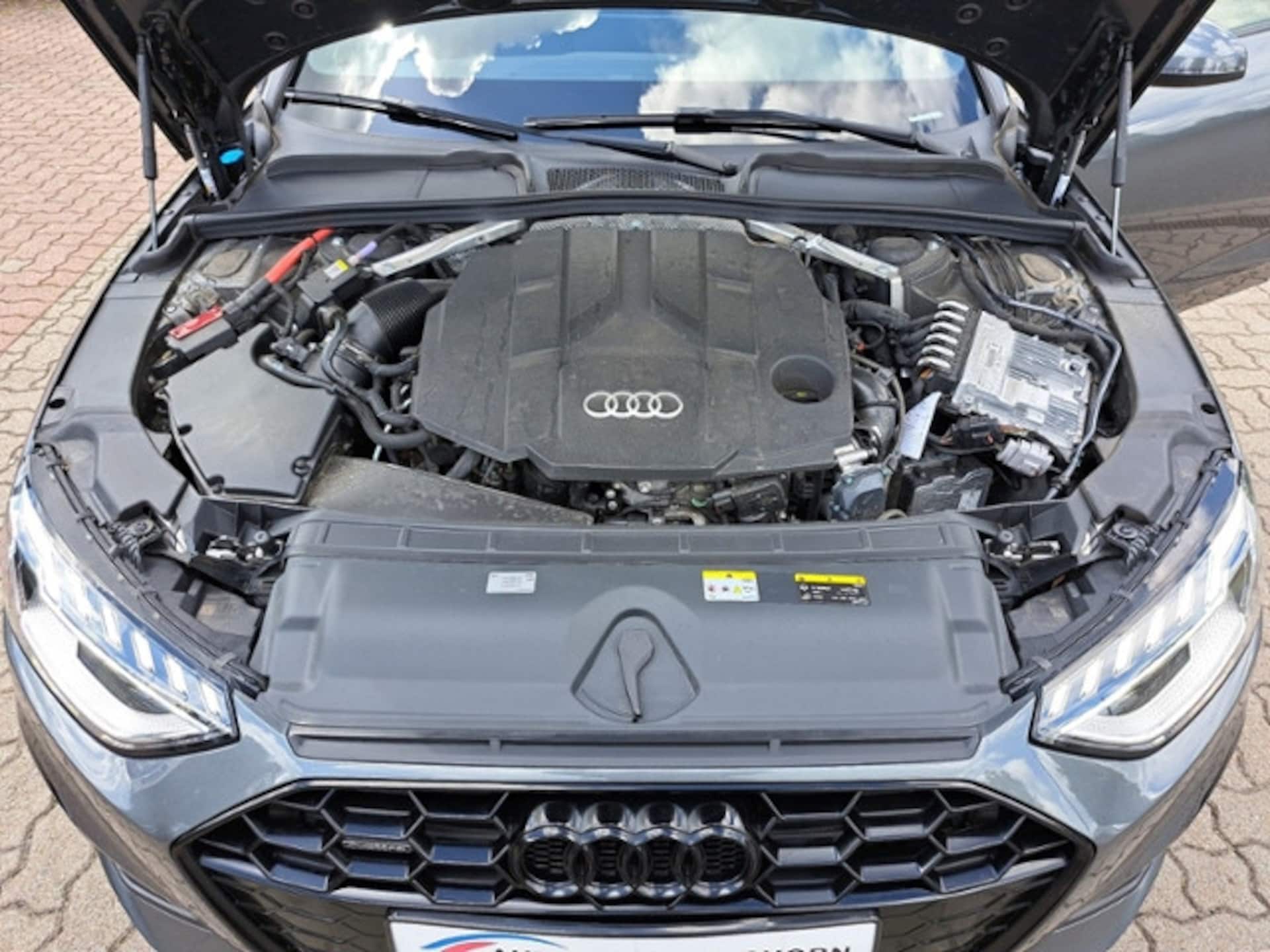 Audi A4 Avant S line