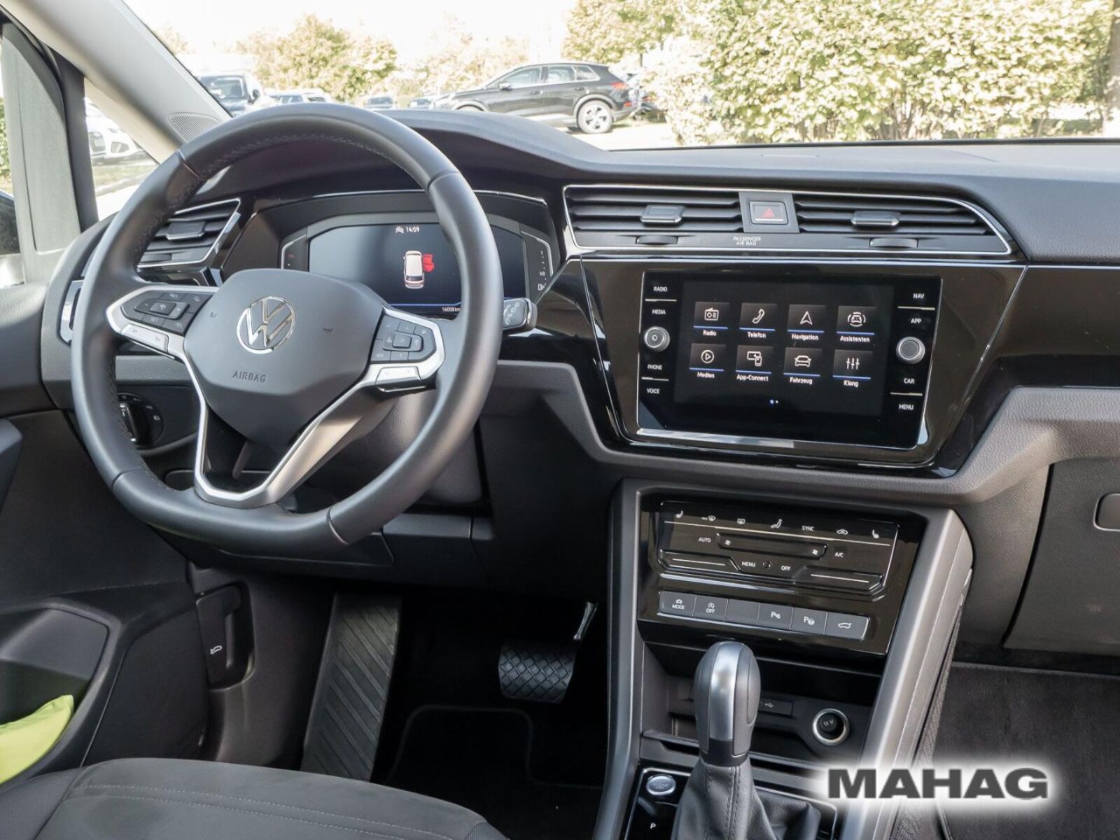 Volkswagen Touran – Bild 10