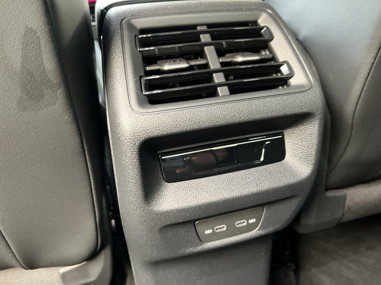 Volkswagen Tiguan – Bild 17
