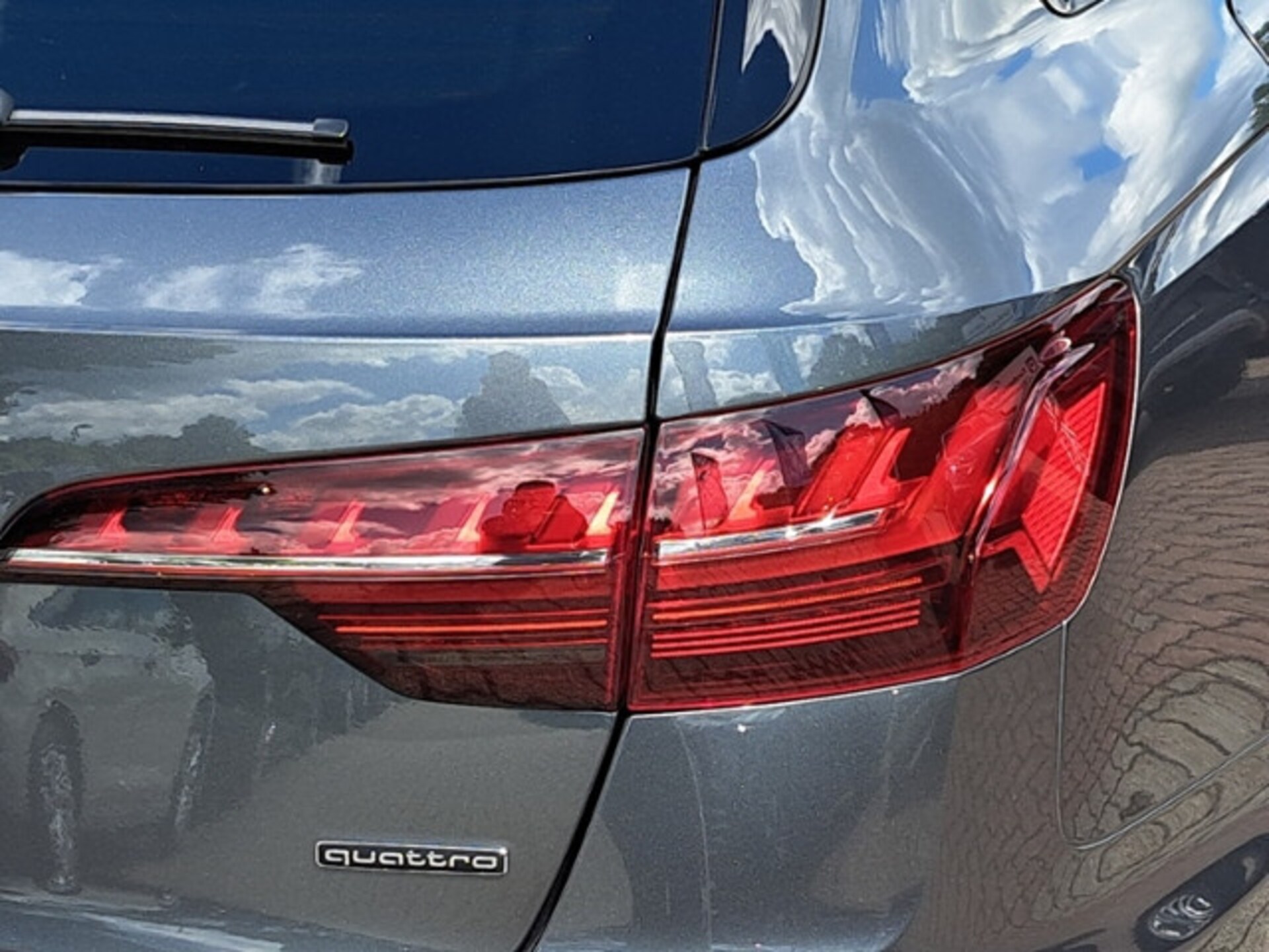 Audi A4 Avant S line