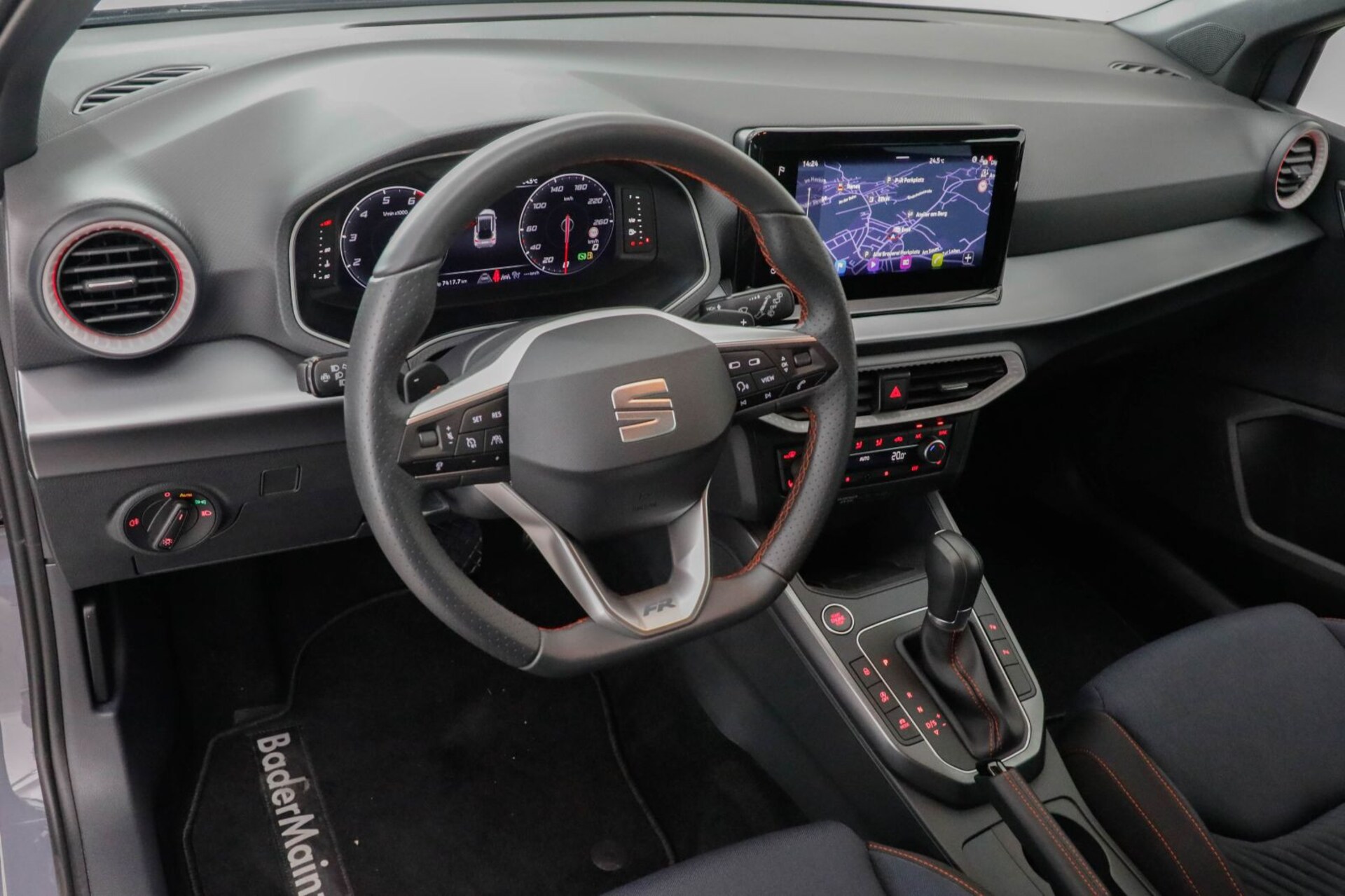SEAT Arona FR