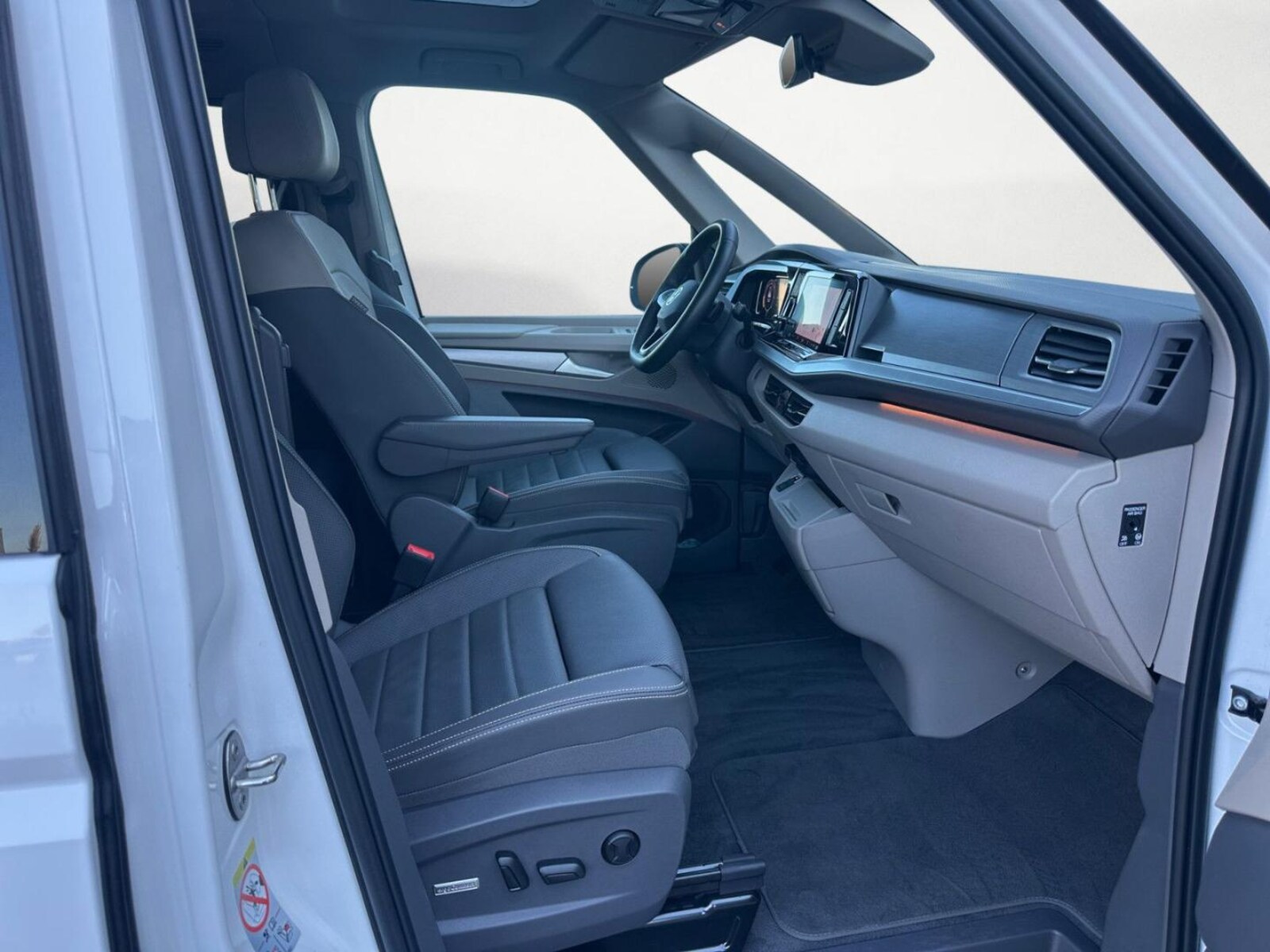 Volkswagen Multivan Langversion – Bild 13