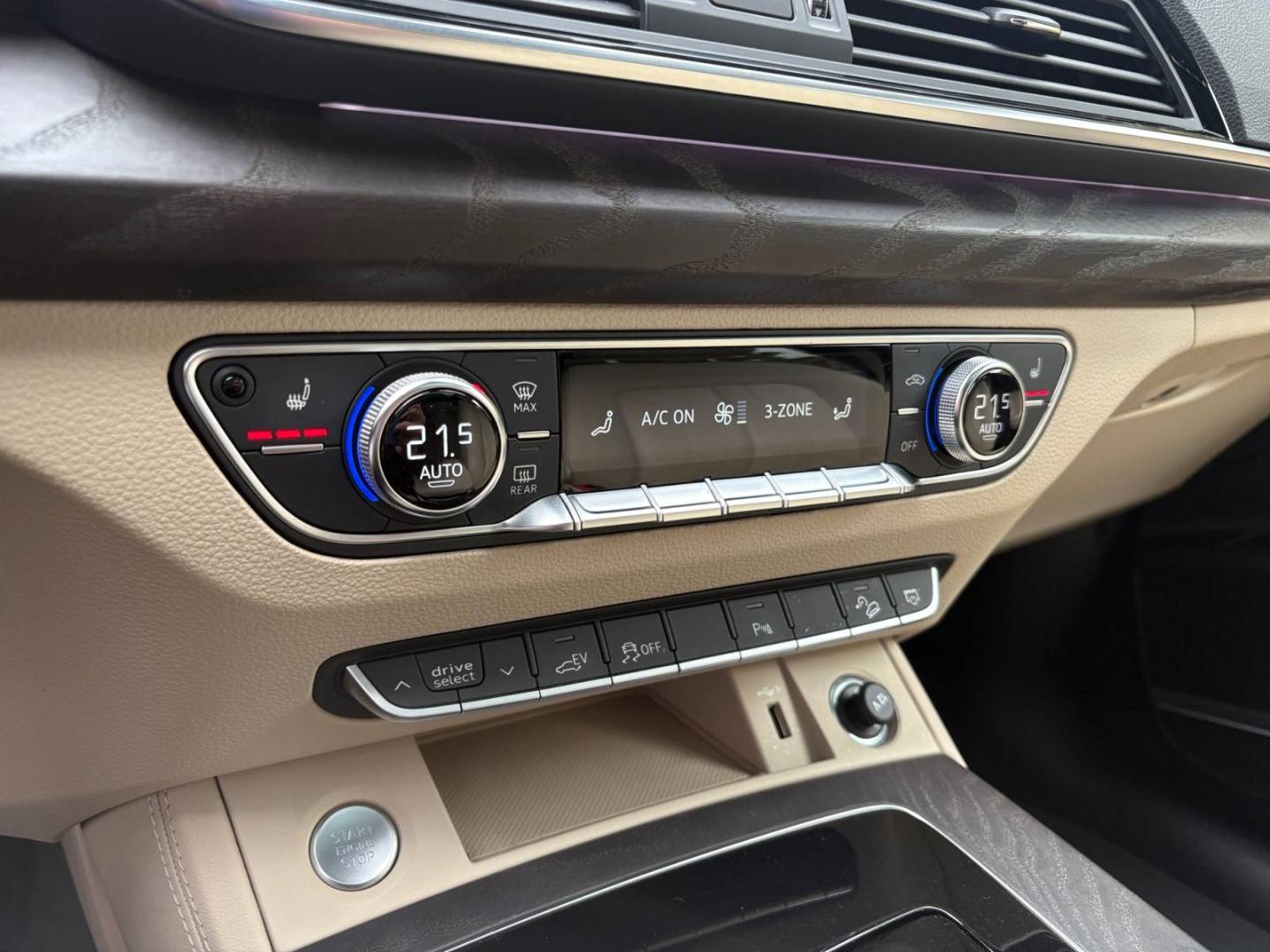 Image about Audi Q5 TFSI e Design 50 TFSI e quattro 220 kW (299 ch) S tronic