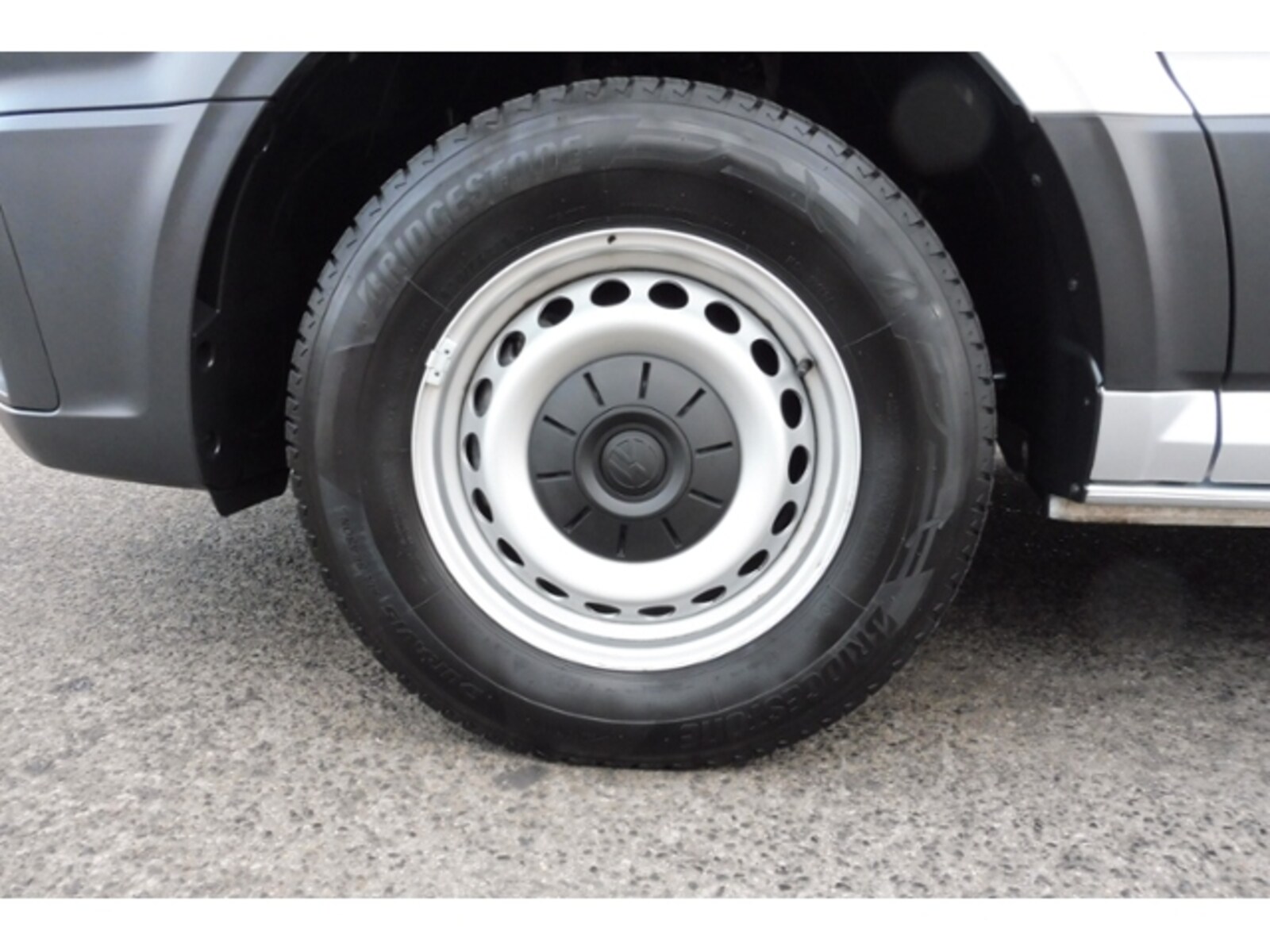 Volkswagen Crafter Kasten mittlerer Radstand – Bild 15