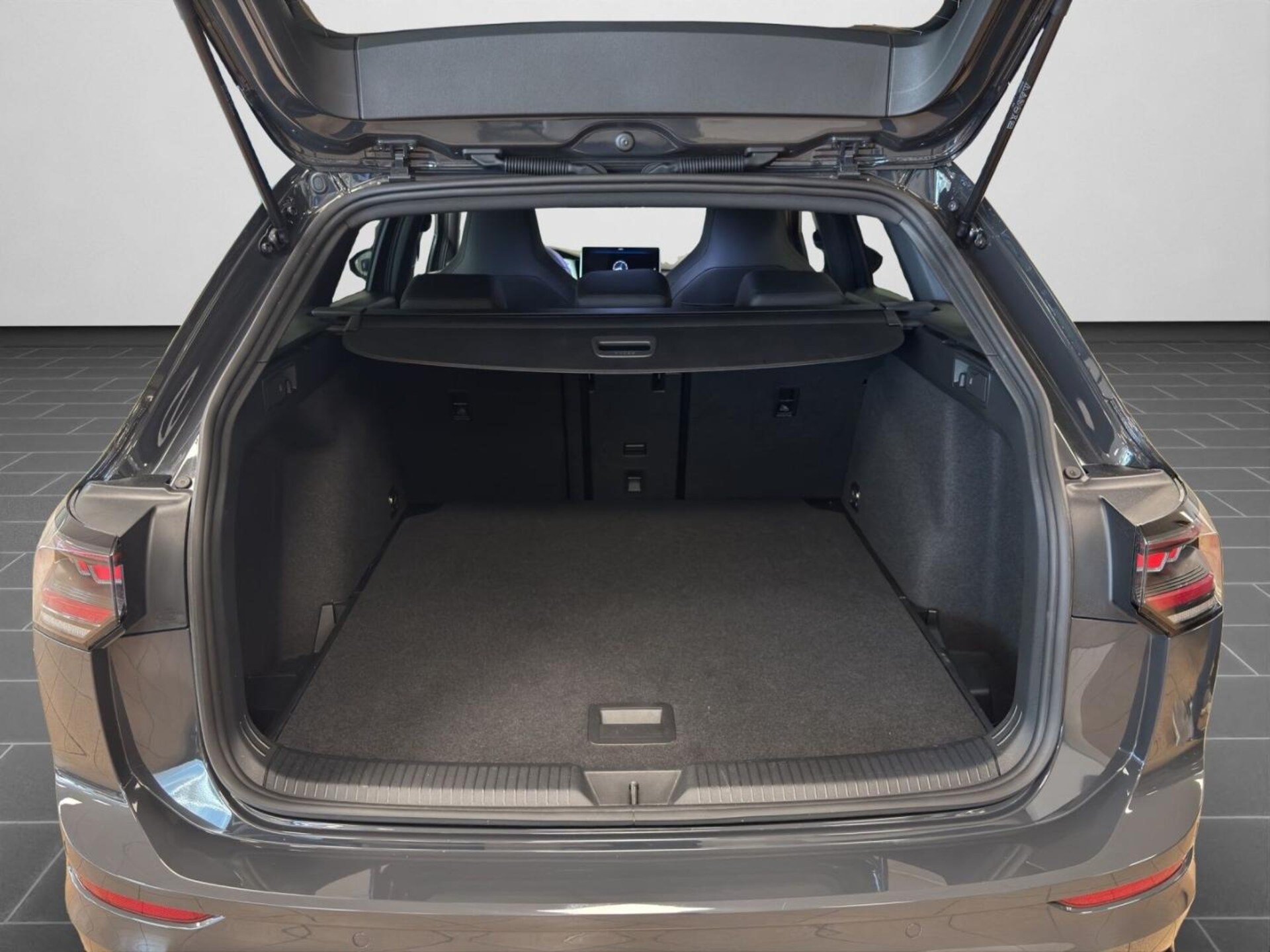 Volkswagen Golf Variant R-Line