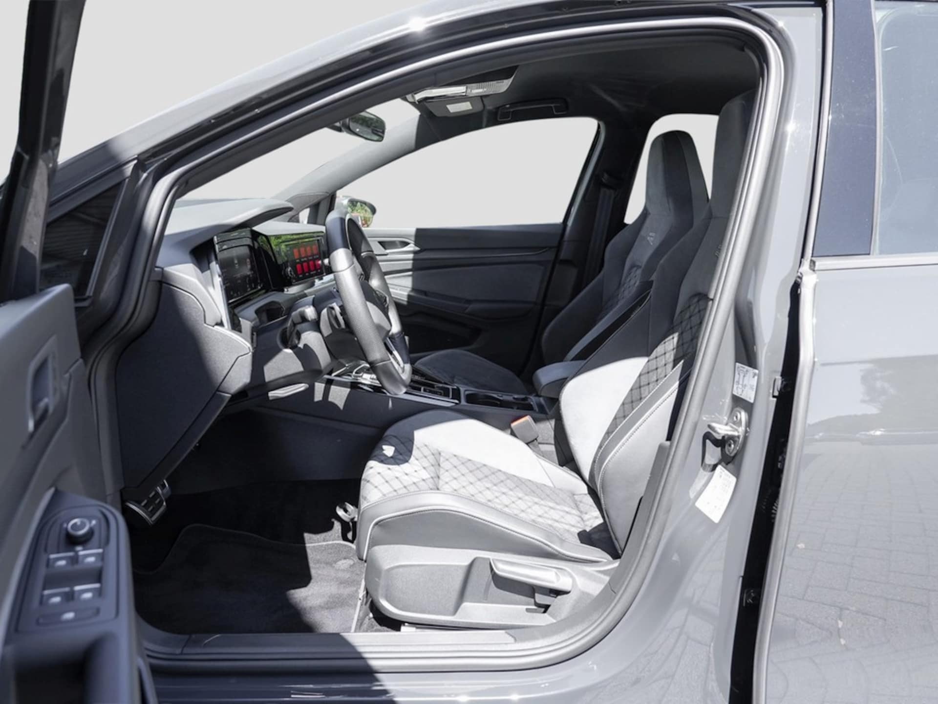 Volkswagen Golf R-Line