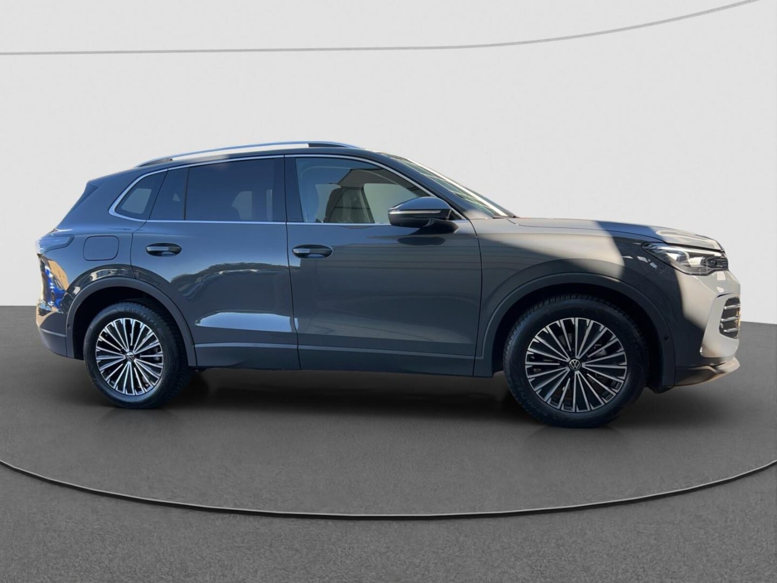 Volkswagen Tiguan – Bild 10