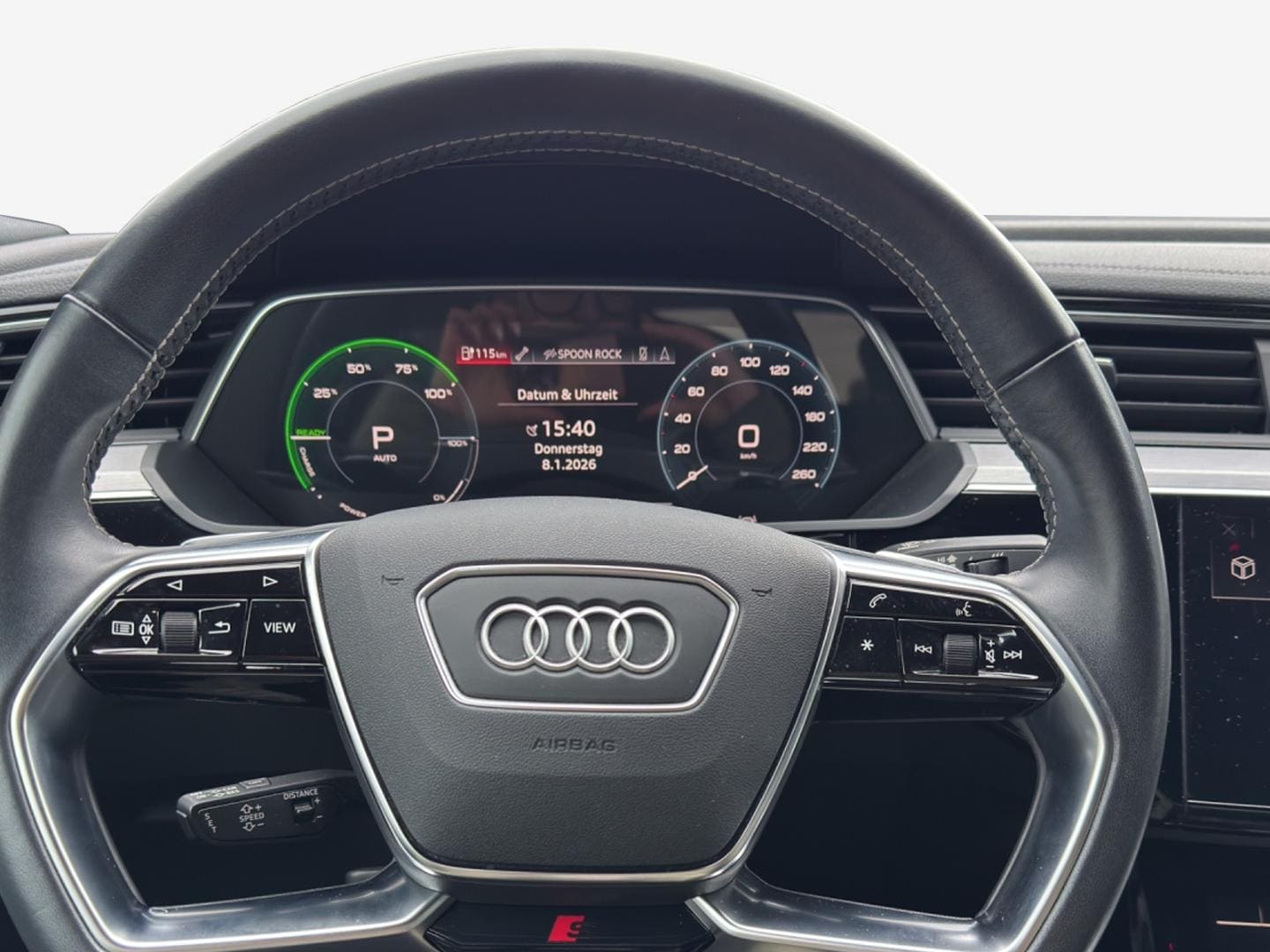 Bild über Audi e-tron Sportback Attraction S line 50 quattro 230,00 kW - for more details contact your dealer