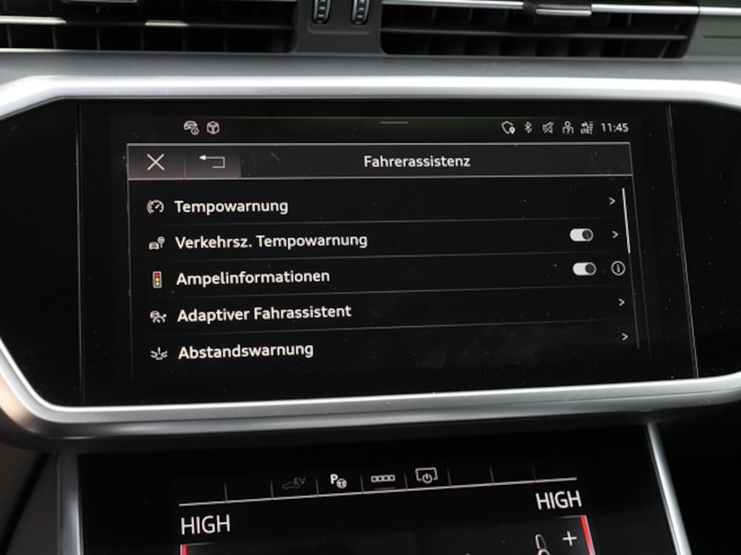 Bild über Audi A6 Avant TFSI e advanced 50 TFSI e quattro S tronic - für weitere Informationen kontaktieren Sie den Audi Partner