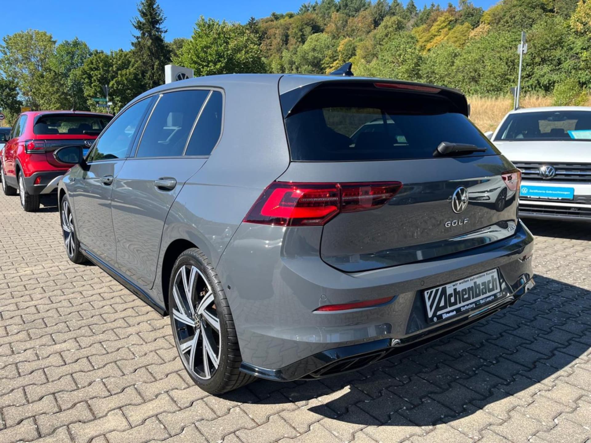 Volkswagen Golf R-Line