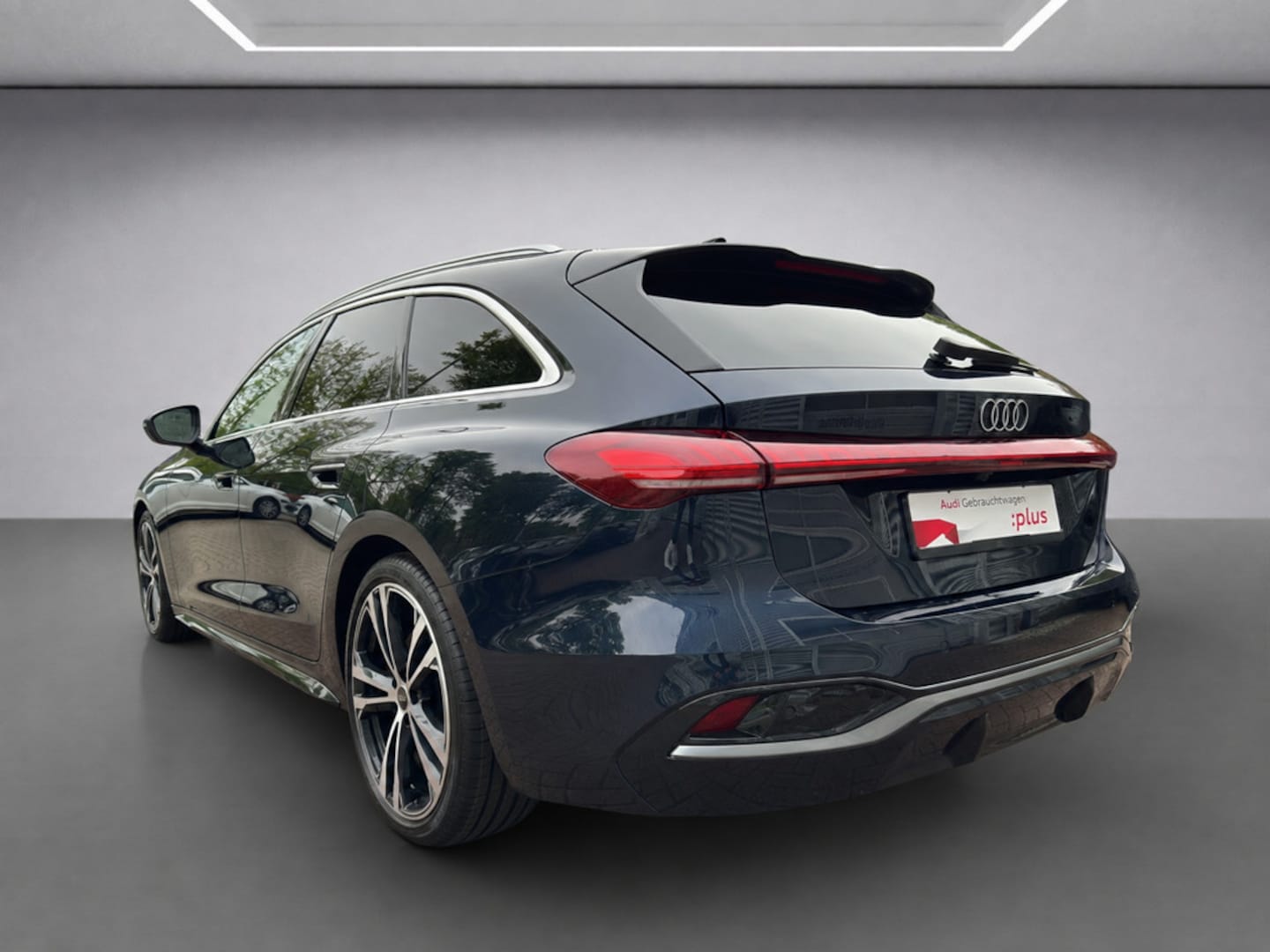 Bild über Audi A5 Avant TDI 150 kW S tronic - für weitere Informationen kontaktieren Sie den Audi Partner