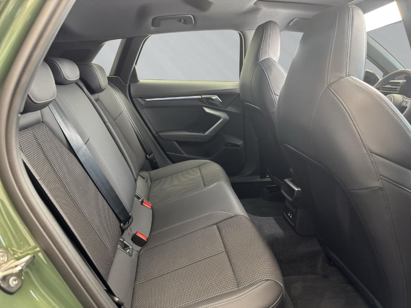 Bild über Audi A3 Sportback S line 35 TDI S tronic - für weitere Informationen kontaktieren Sie den Audi Partner