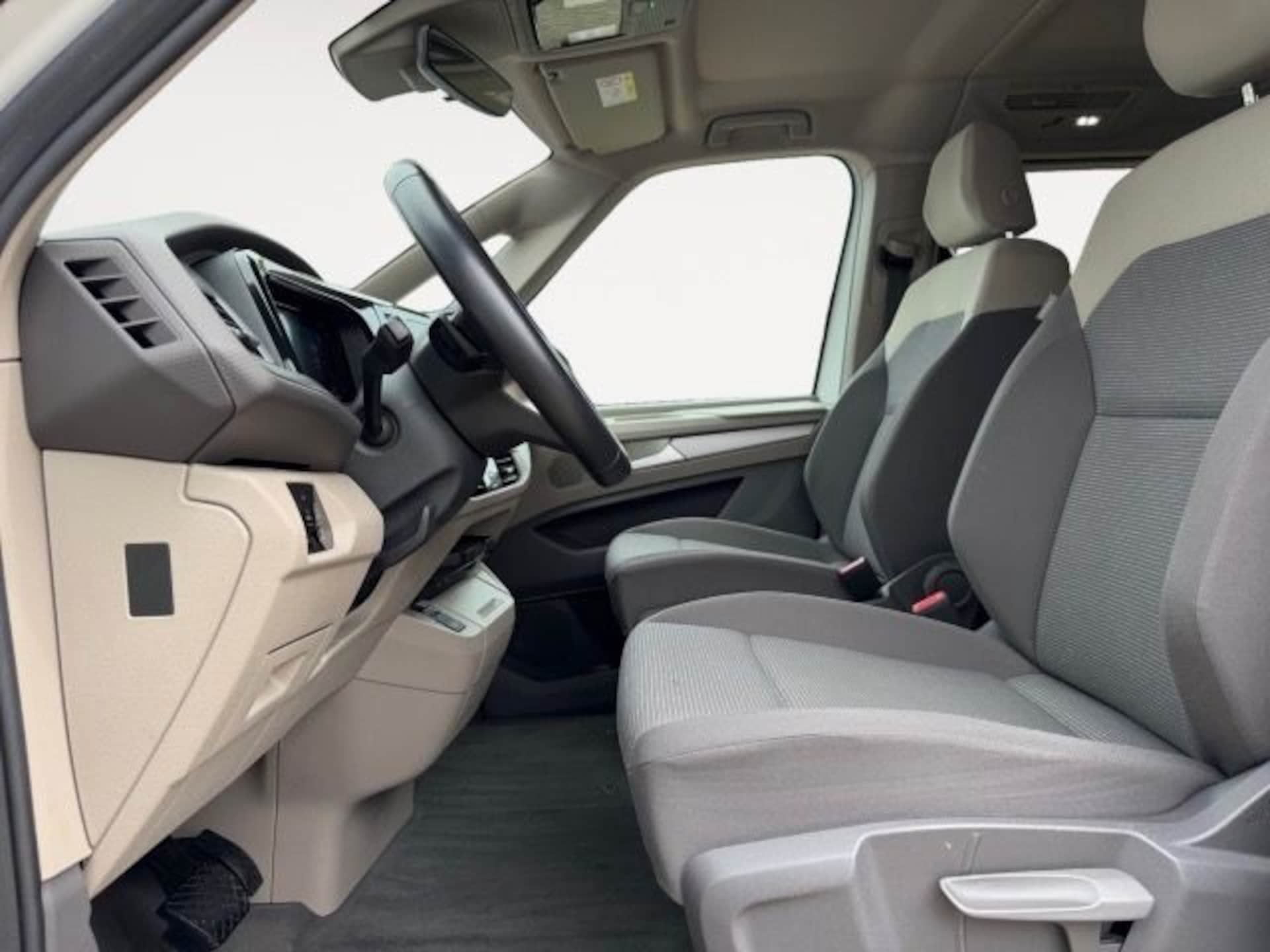 Volkswagen Multivan Basis-Modell