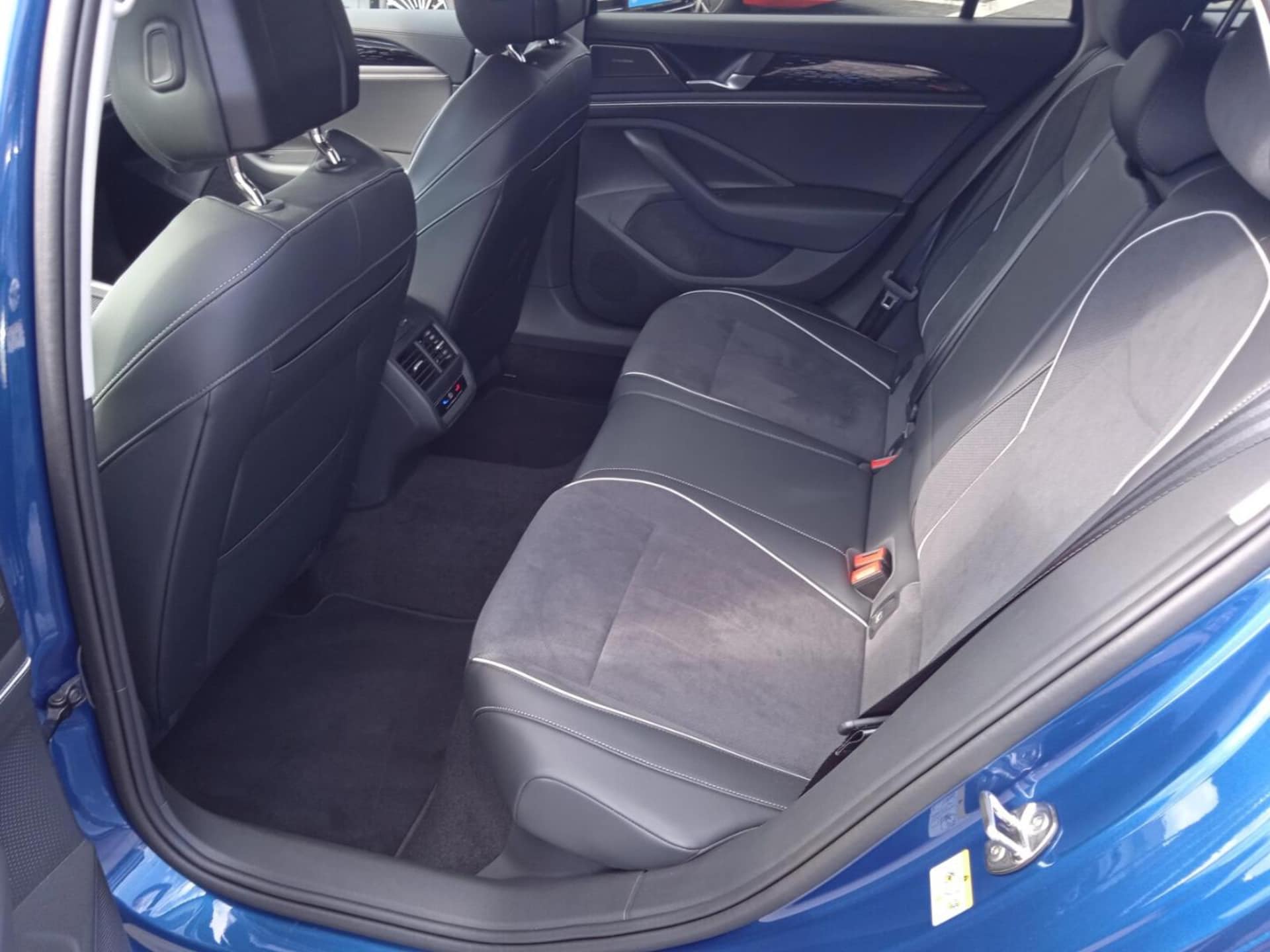 Volkswagen Passat Business