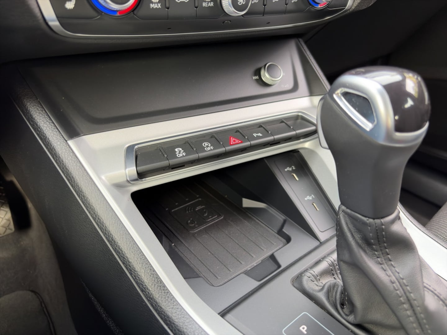 Bild über Audi Q3 S line 35 TFSI S tronic - für weitere Informationen kontaktieren Sie den Audi Partner