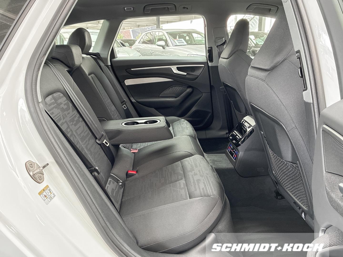 Bild über Audi A6 Avant TDI quattro 150 kW S tronic - für weitere Informationen kontaktieren Sie den Audi Partner
