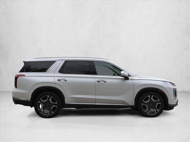 2024 Hyundai Palisade Limited - Photo 4