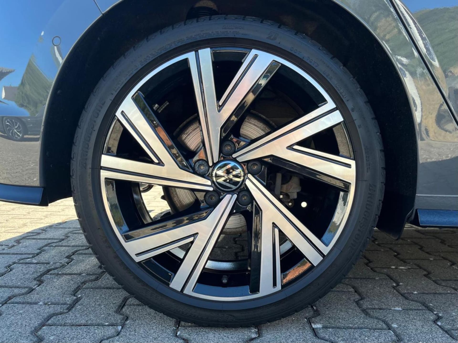 Volkswagen Golf R-Line