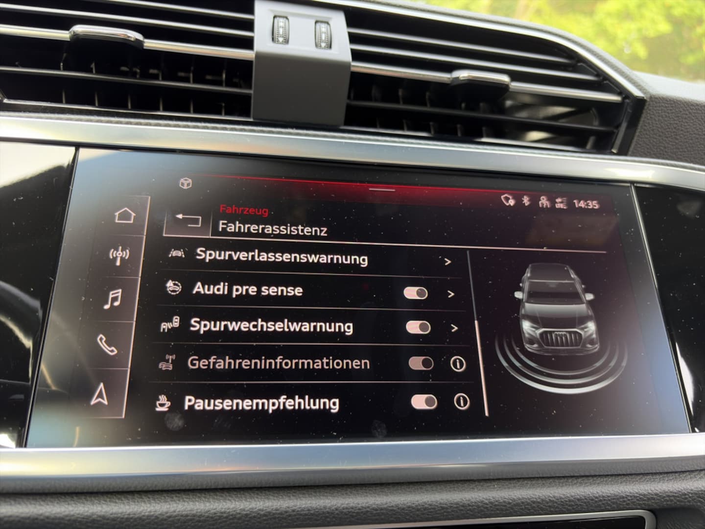 Bild über Audi Q3 S line 35 TFSI S tronic - für weitere Informationen kontaktieren Sie den Audi Partner