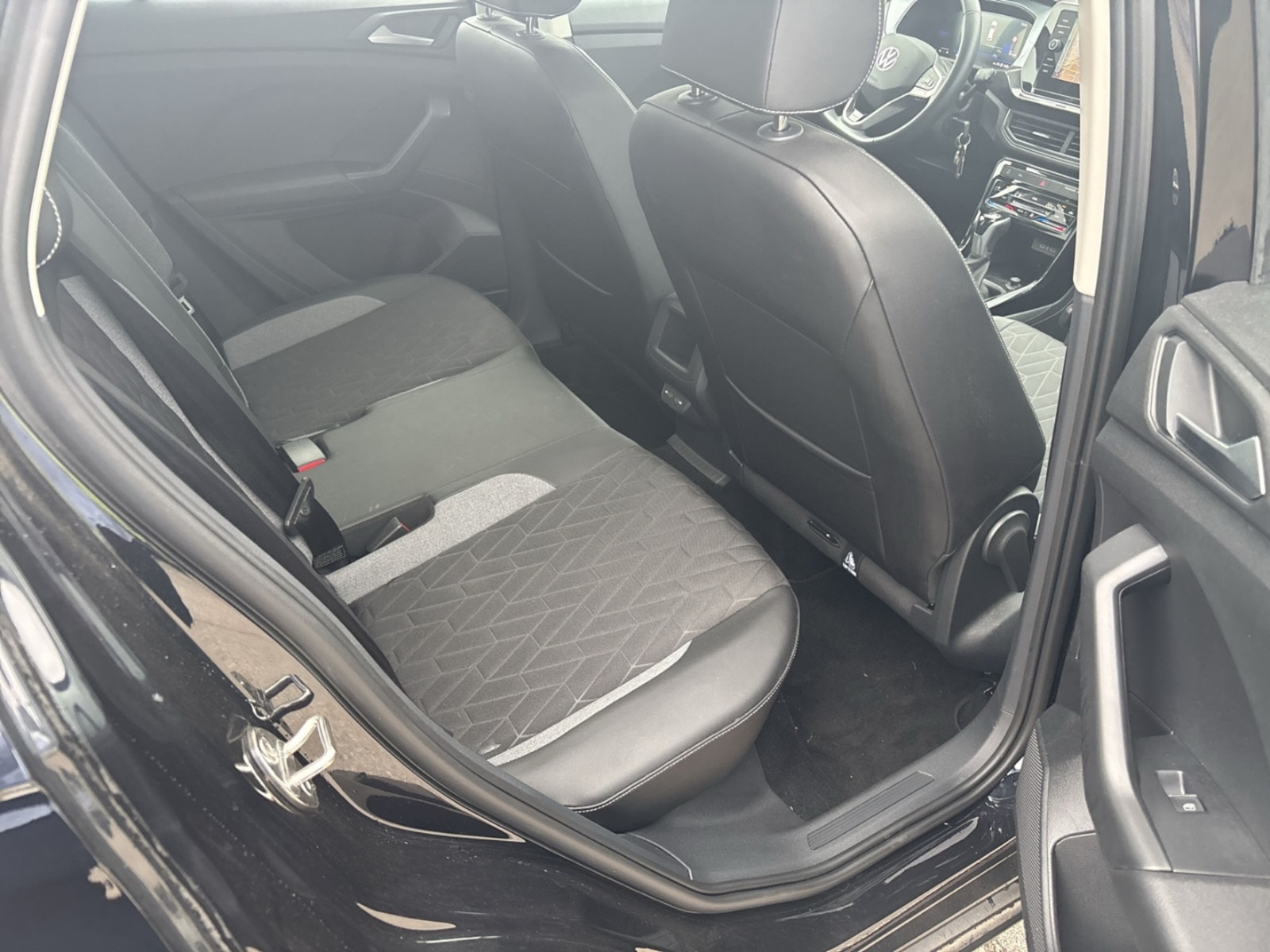 Volkswagen T-Cross – Bild 8
