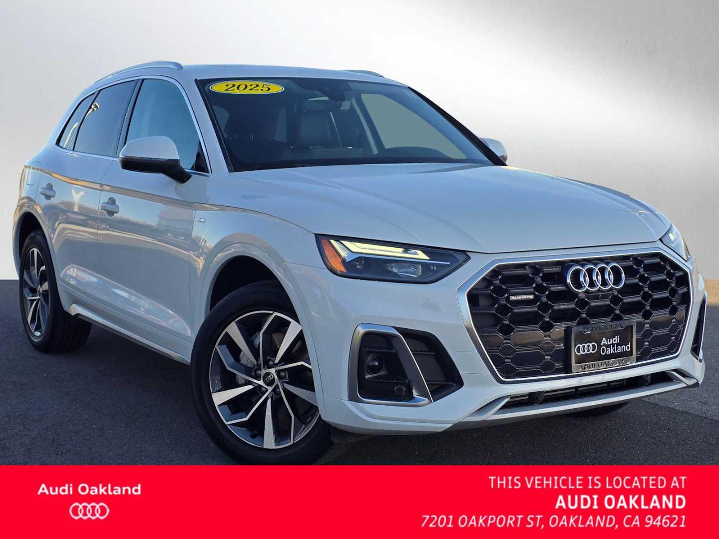 2024 Audi Q5 45 Premium Plus's photo