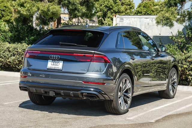 2026 Audi Q8