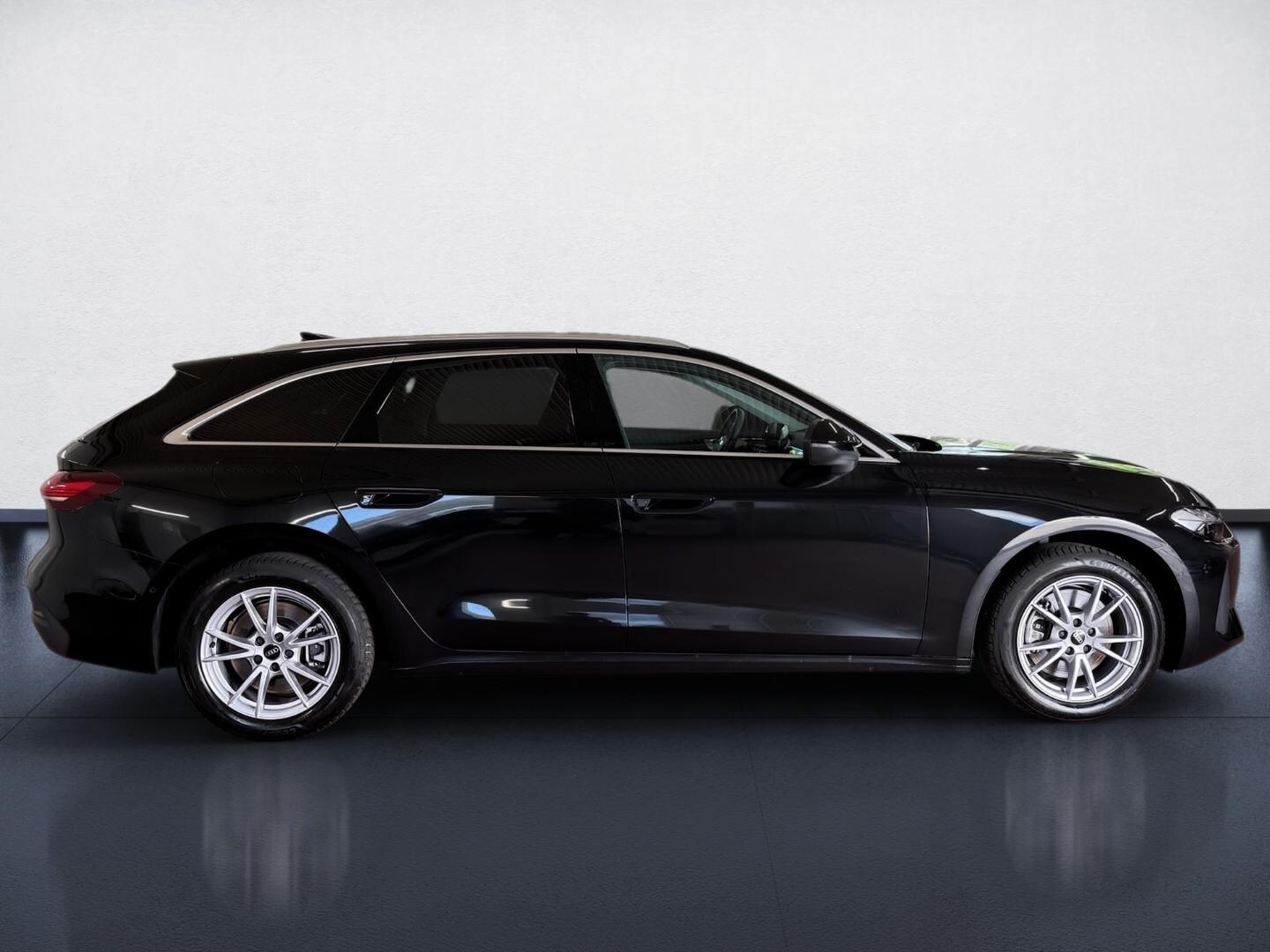 Bild über Audi A5 Avant TDI 150 kW S tronic - für weitere Informationen kontaktieren Sie den Audi Partner