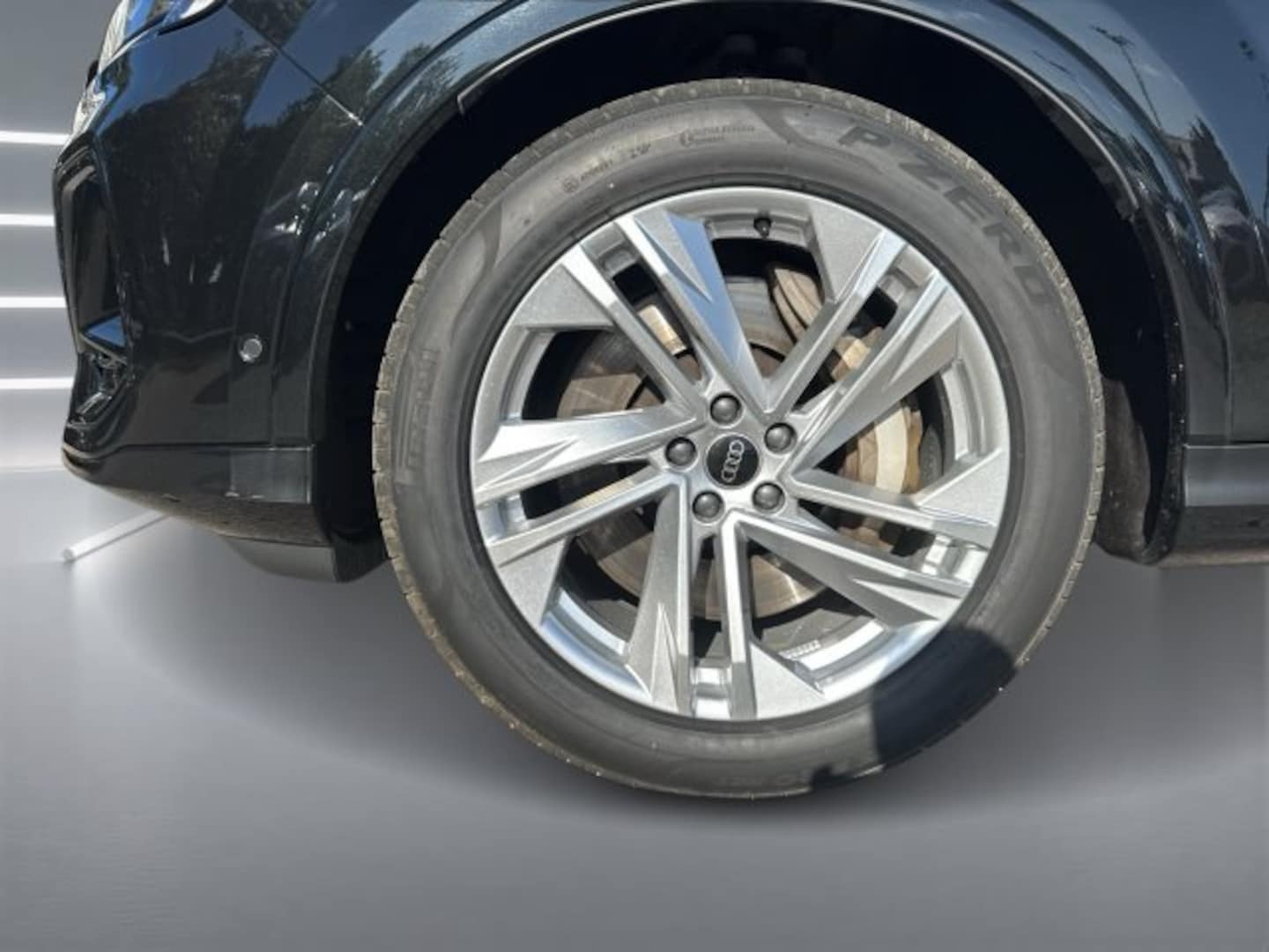 Bild über Audi Q7 SUV TFSI e S line business TFSI e quattro 290 kW tiptronic - für weitere Informationen kontaktieren Sie den Audi Partner