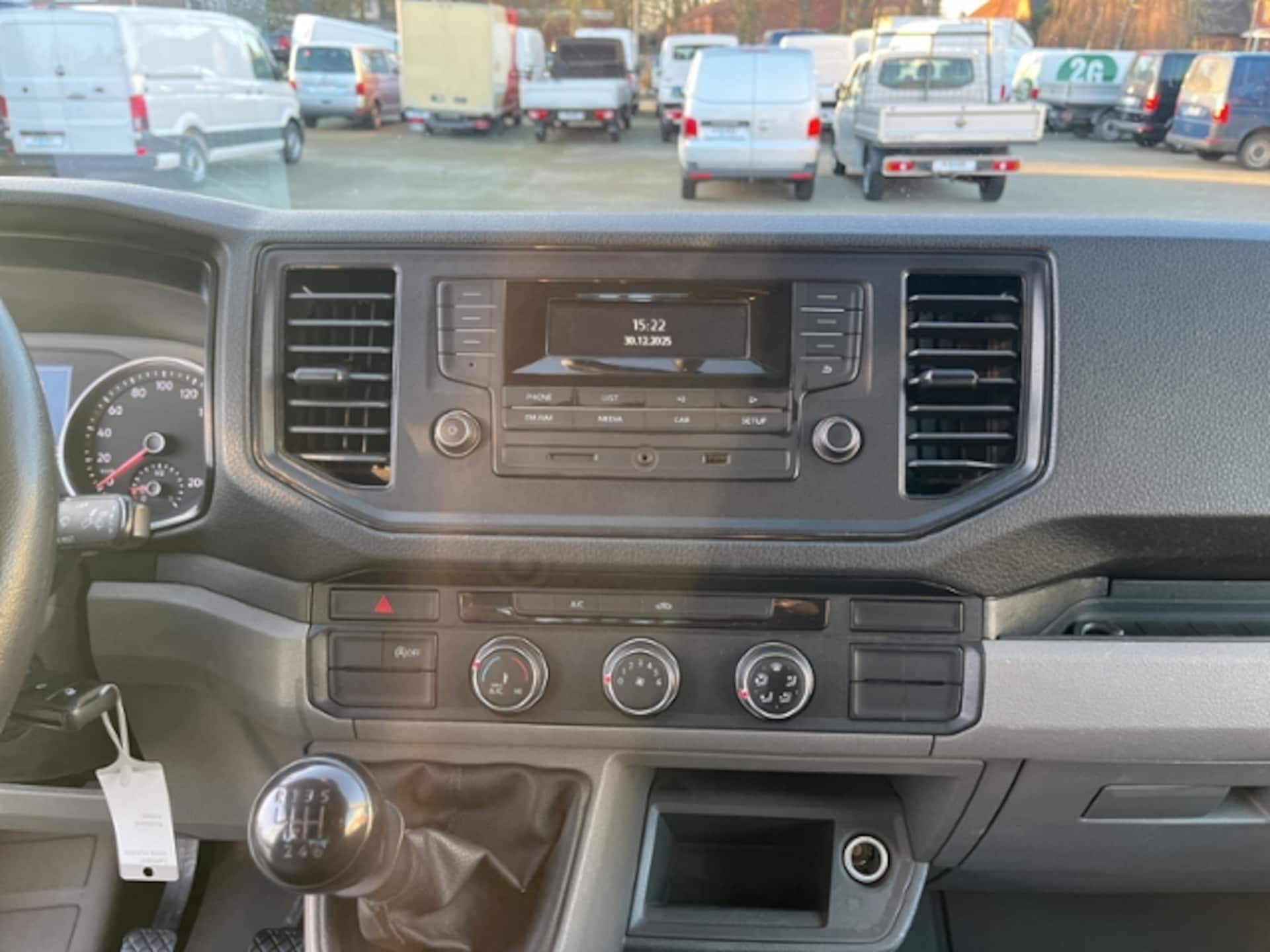 Volkswagen Crafter Doppelkabine mittlerer Radstand