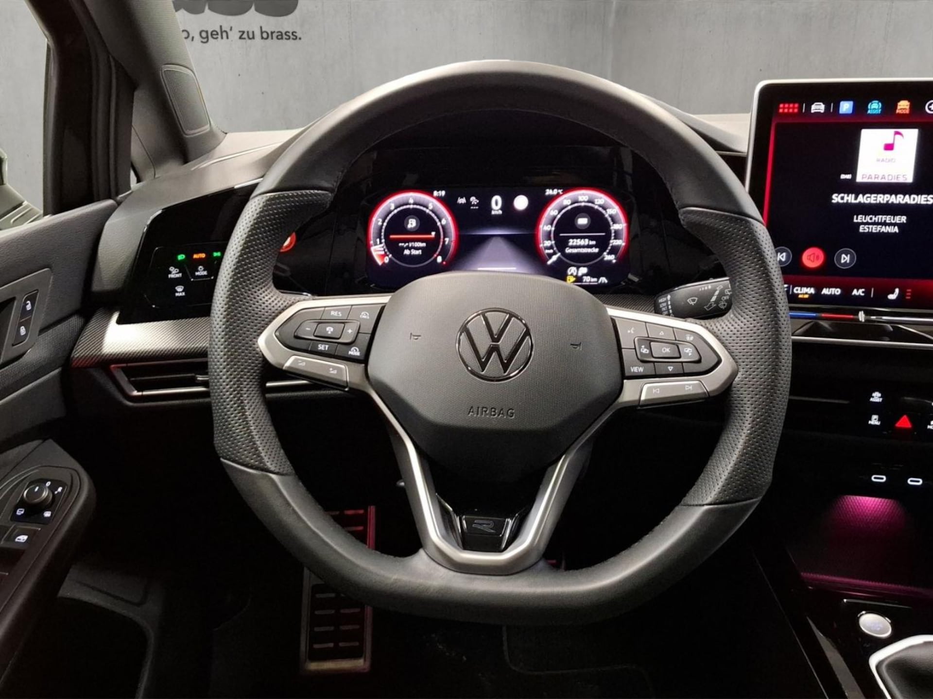 Volkswagen Golf R-Line