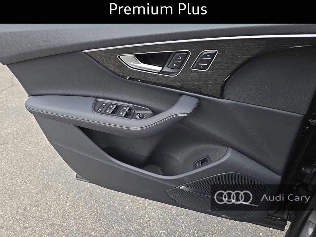 2025 Audi Q7 Premium Plus - Photo 27