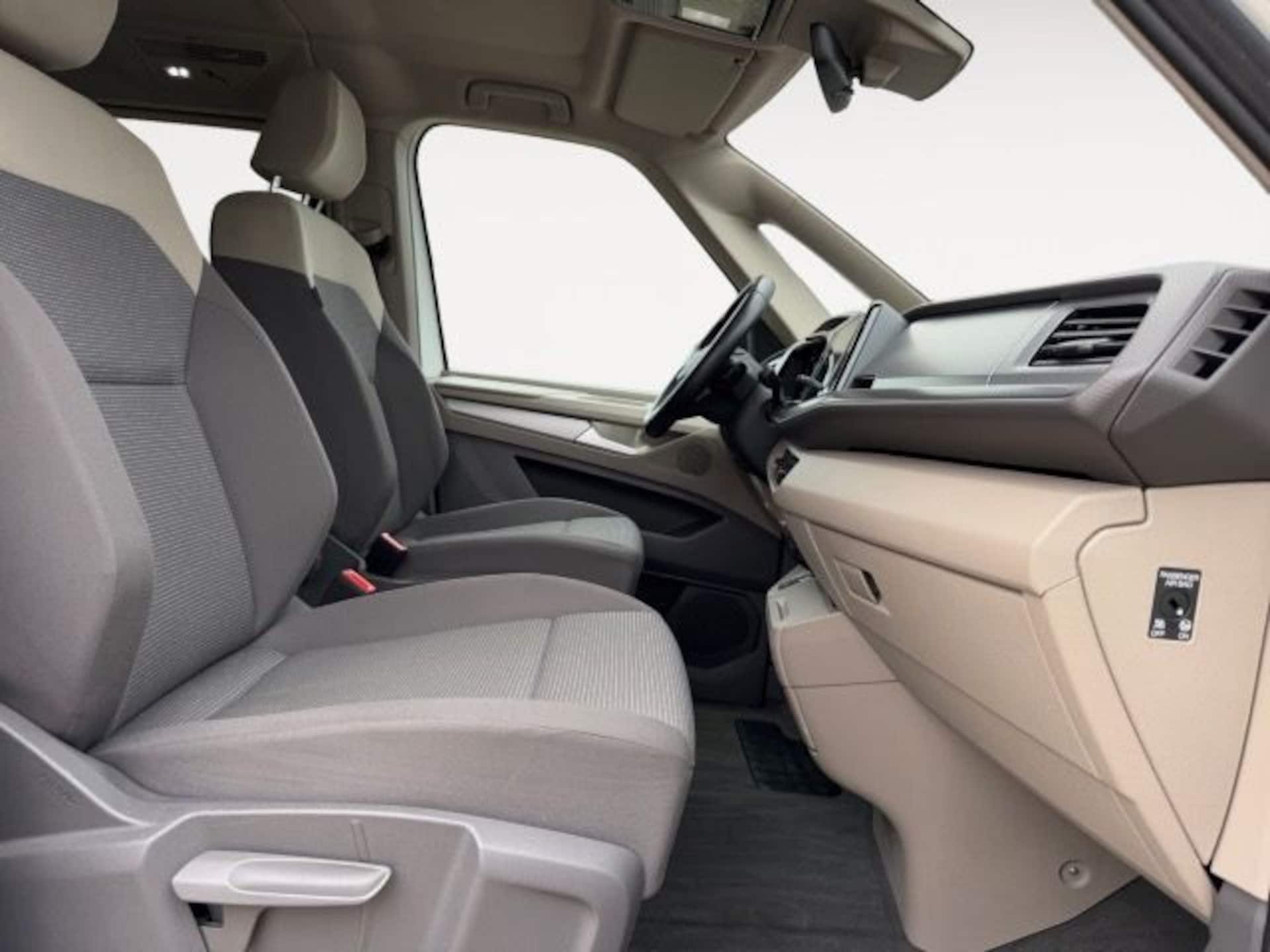 Volkswagen Multivan Basis-Modell