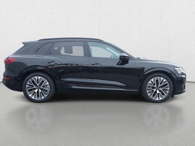 2024 Audi Q8 e-tron