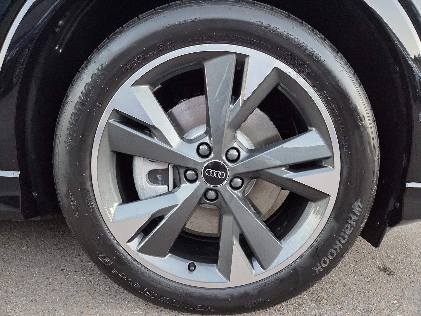 Image about Audi Q4 e-tron e-tron