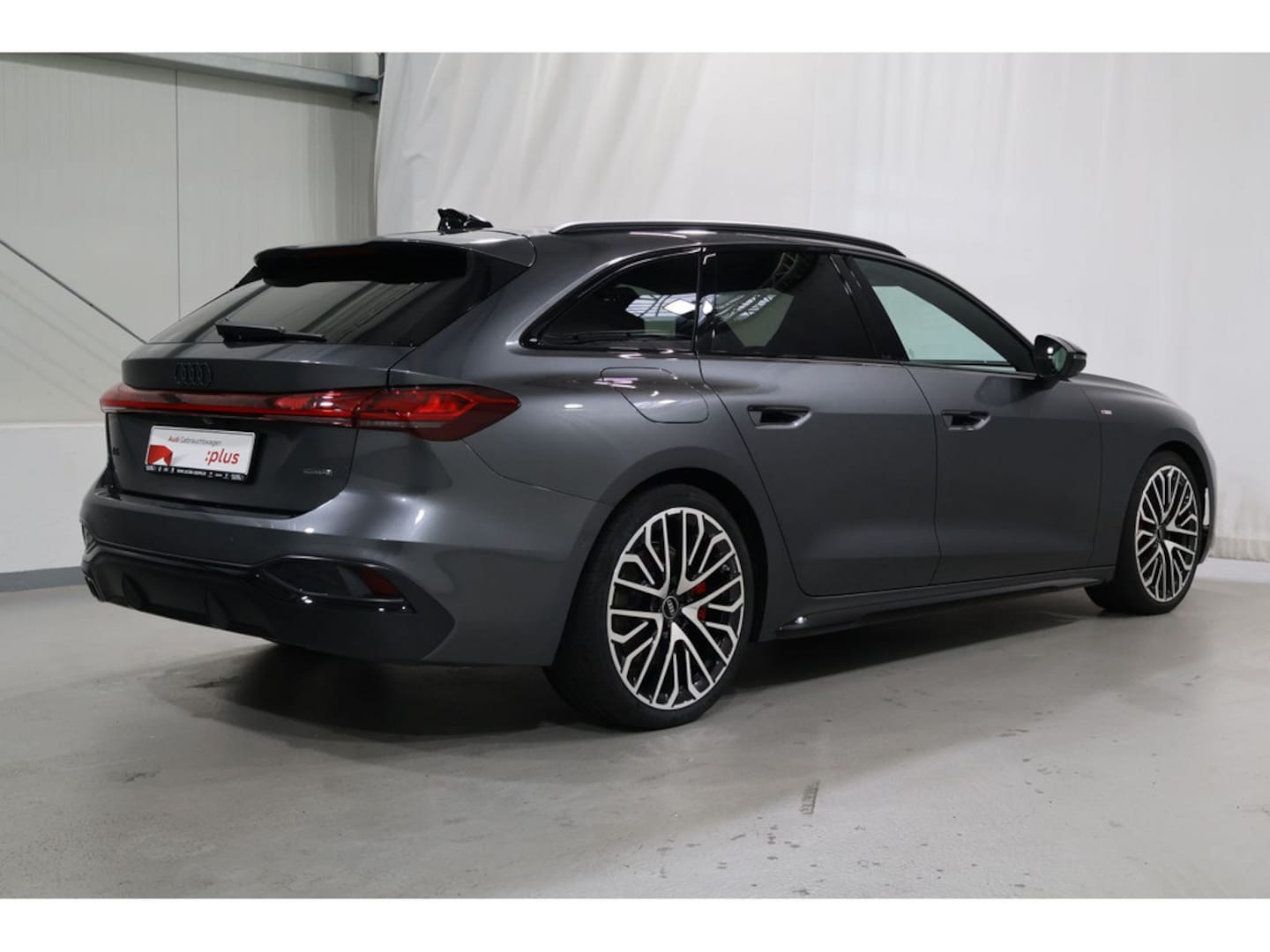 Bild über Audi A5 Avant TDI quattro 150 kW S tronic - für weitere Informationen kontaktieren Sie den Audi Partner