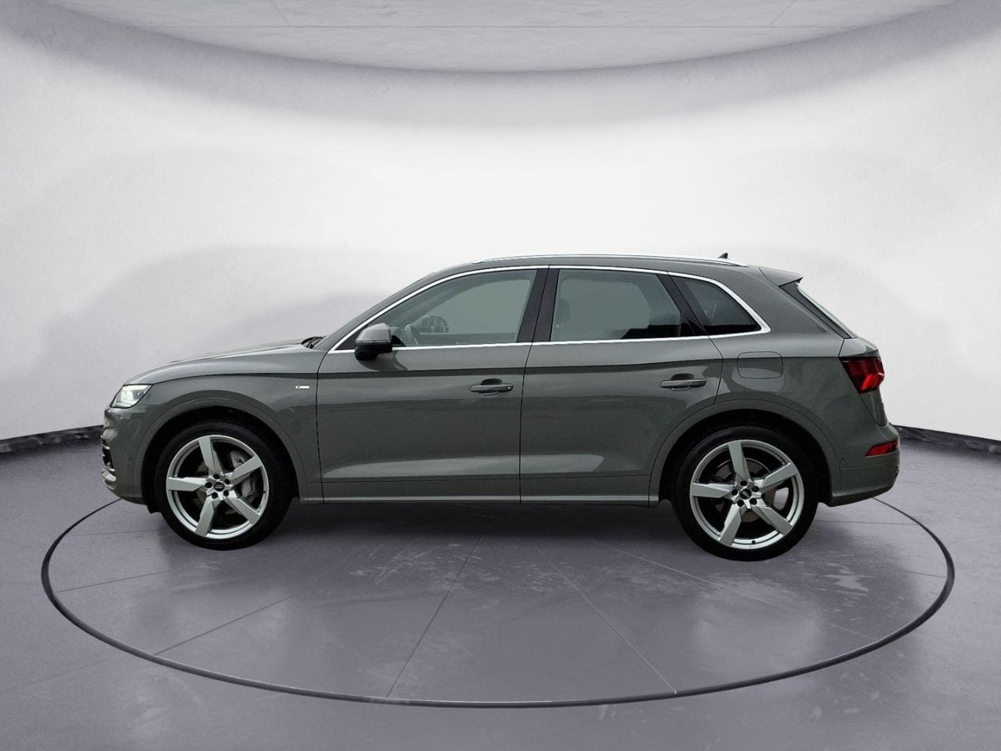Image about Audi Q5 TFSI e 55 TFSI e quattro S tronic