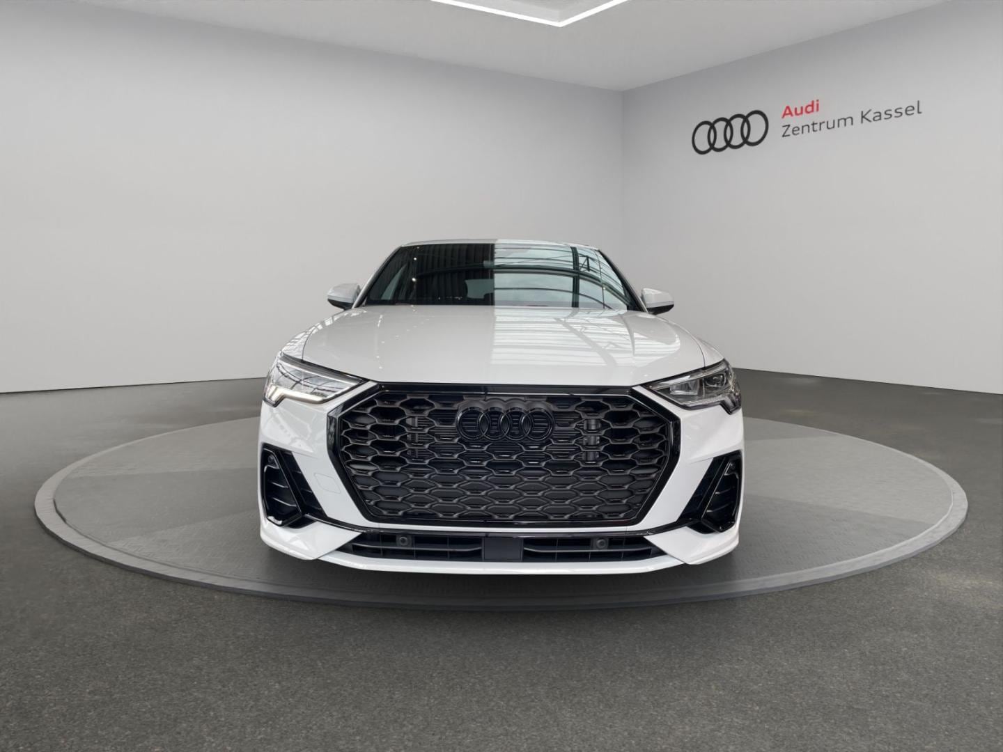Bild über Audi Q3 Sportback S line 35 TFSI S tronic - für weitere Informationen kontaktieren Sie den Audi Partner