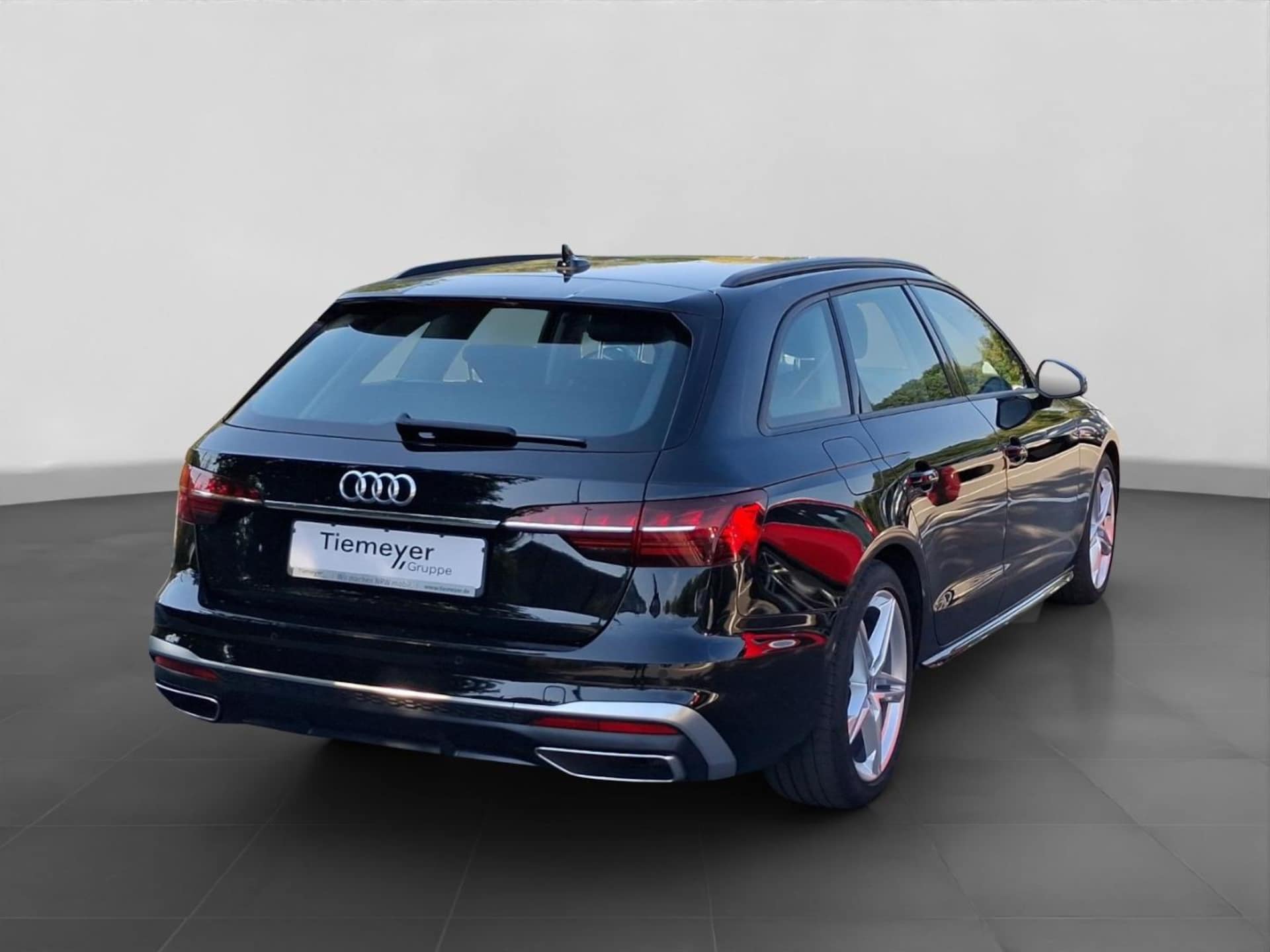 Audi A4 Avant S line