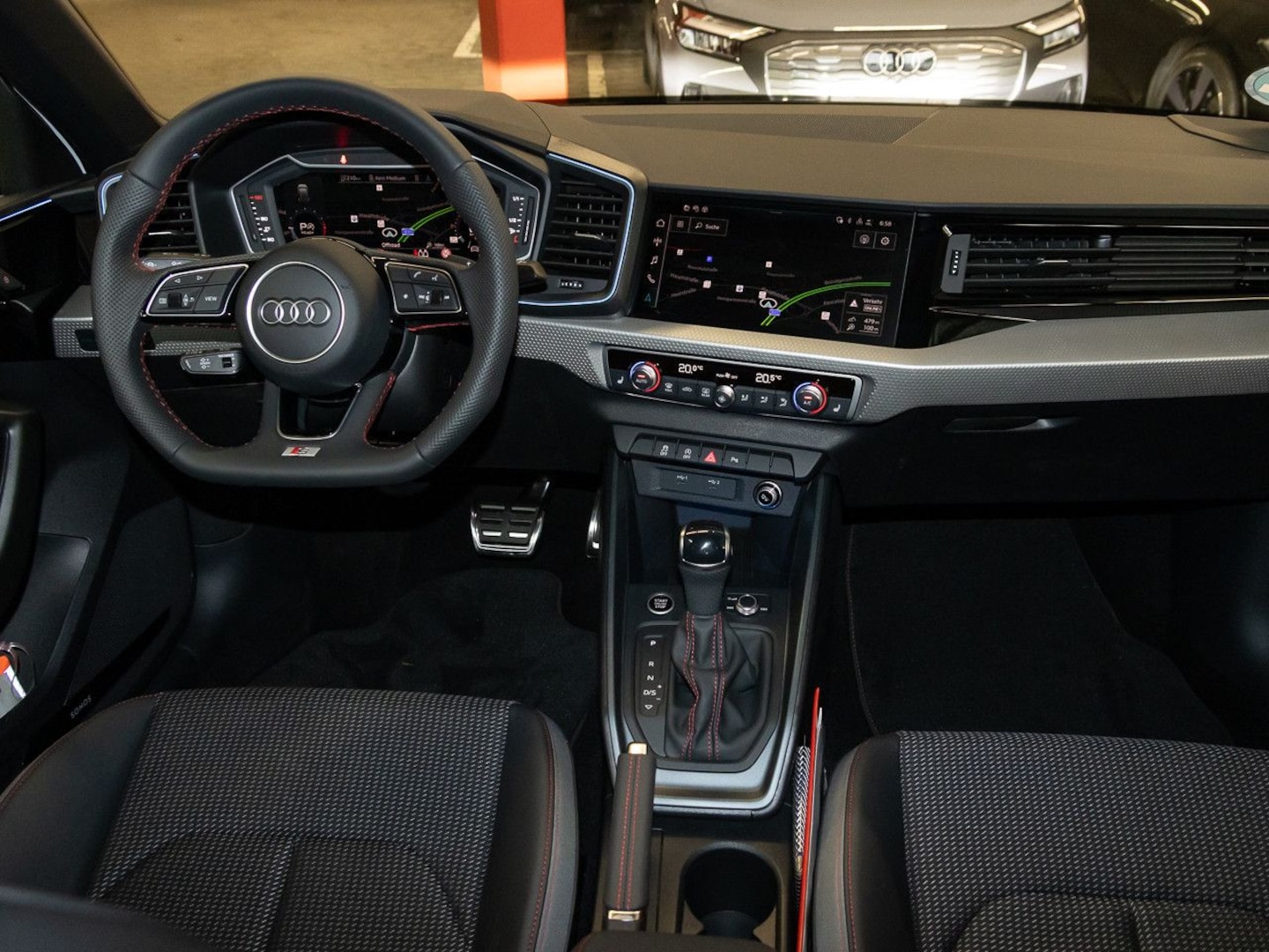 Bild über Audi A1 Sportback S line 35 TFSI S tronic - für weitere Informationen kontaktieren Sie den Audi Partner