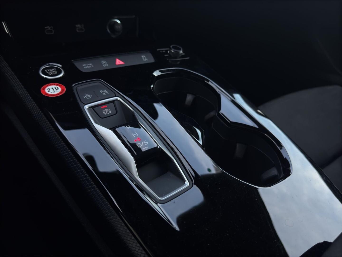 Bild über Audi A5 Avant TFSI quattro S tronic - für weitere Informationen kontaktieren Sie den Audi Partner