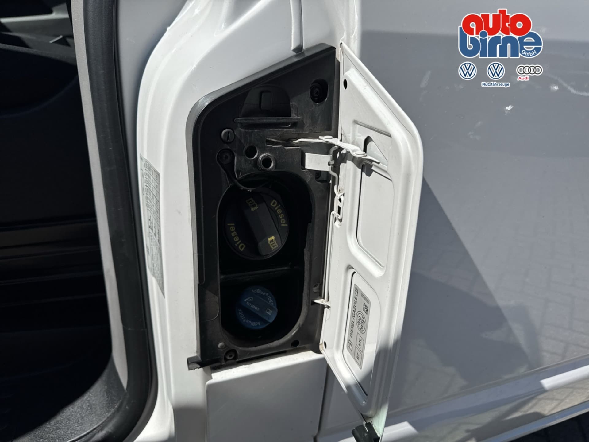 Volkswagen T6.1 Transporter Kasten langer Radstand