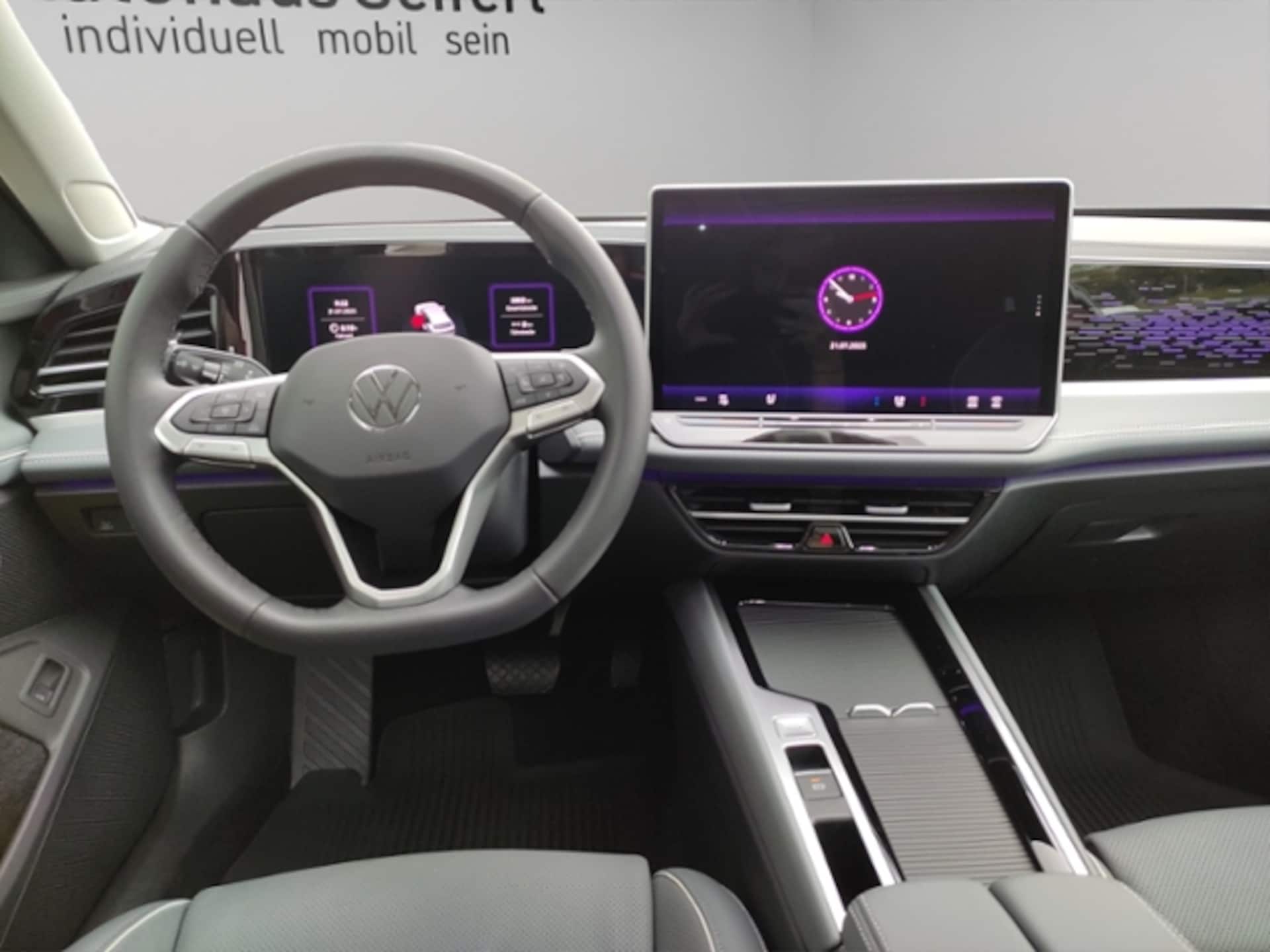 Volkswagen Passat Elegance