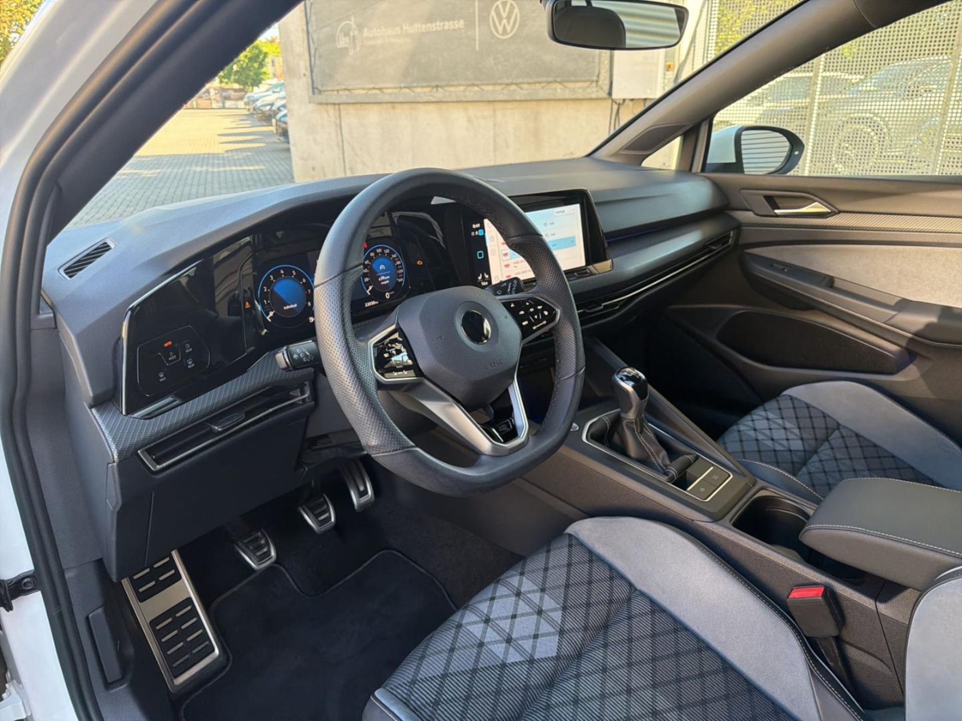 Volkswagen Golf R-Line