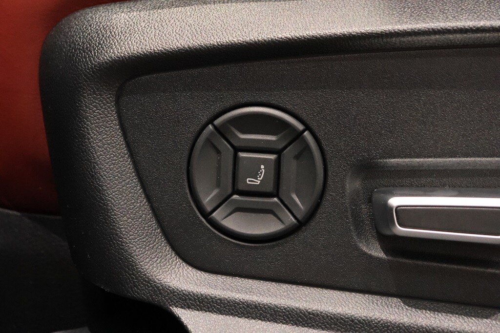 Bild som visar&nbsp;Audi SQ8&nbsp;SQ8 SUV TFSI 507 hk tiptronic - för mer information kontakta din Audi Partner