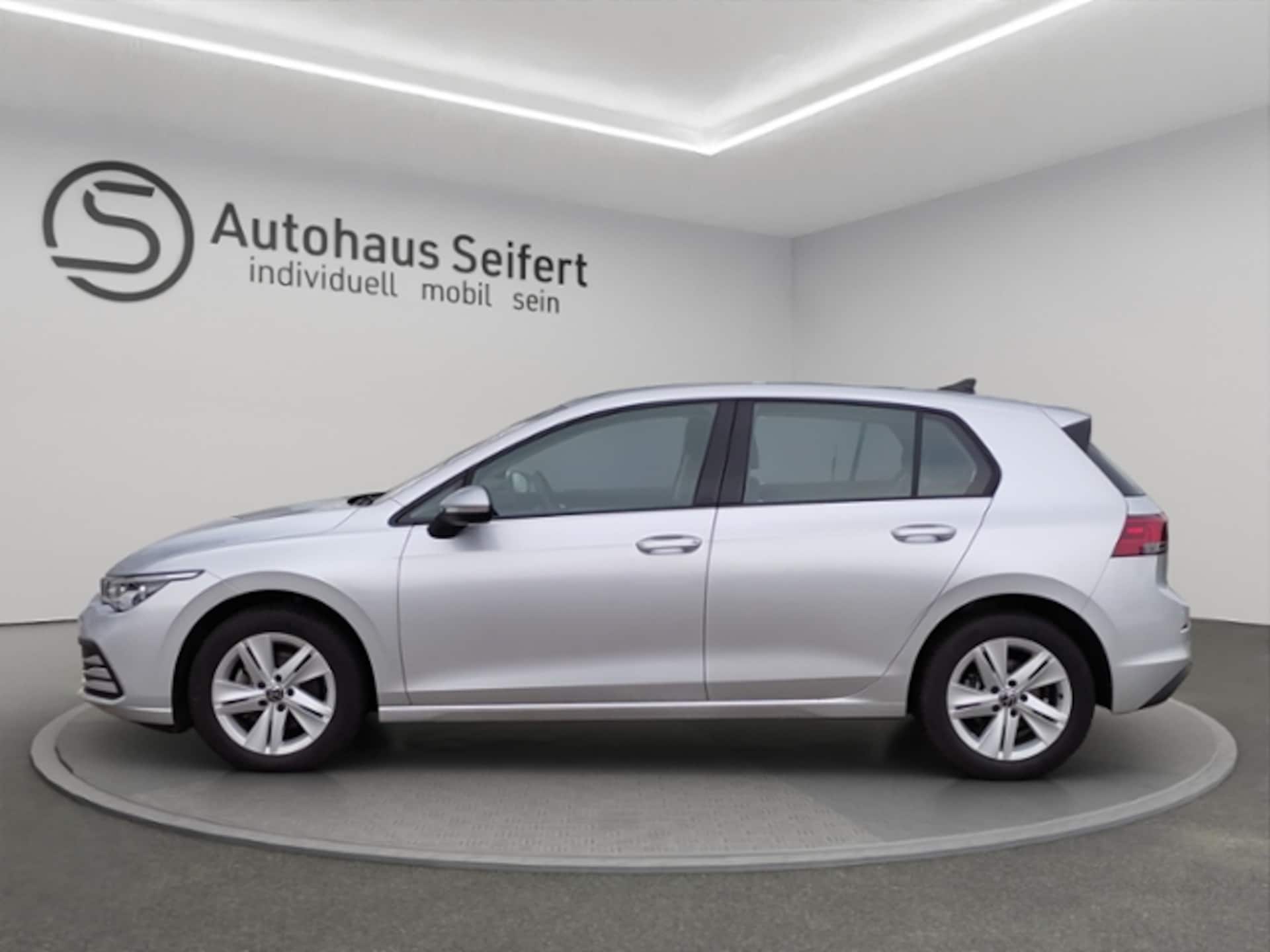 Volkswagen Golf Life