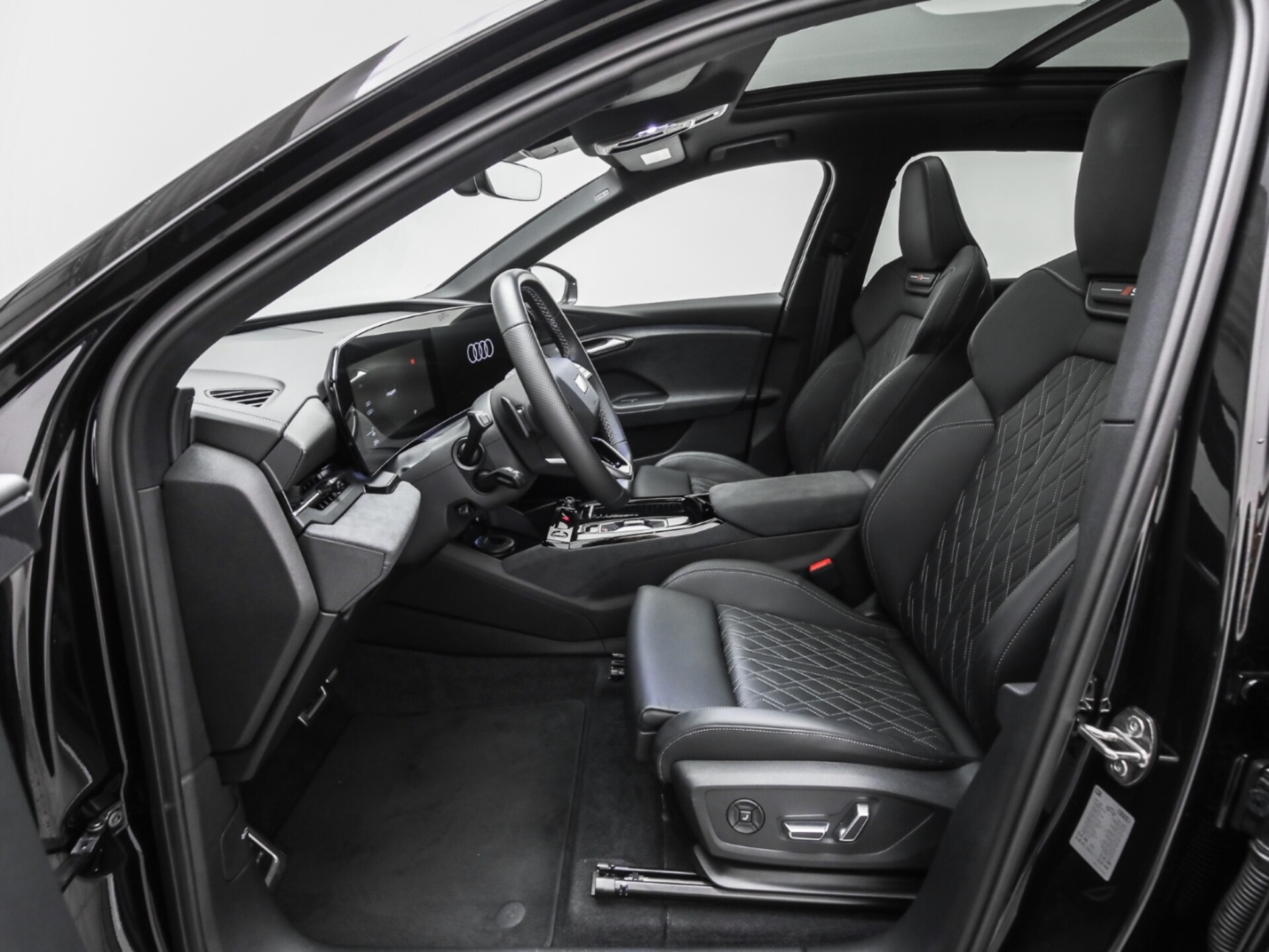 Audi Q6 SUV e-tron