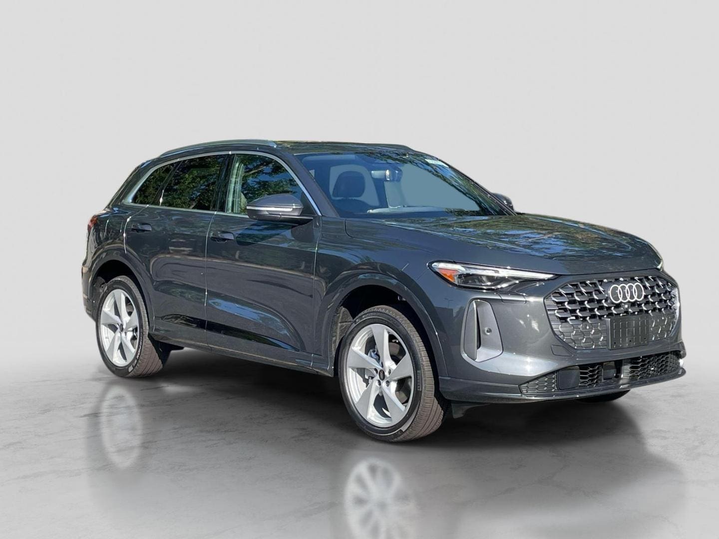 2026 Audi Q5 Premium Plus quattro's photo