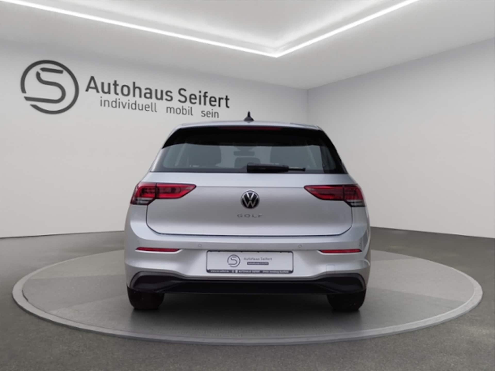 Volkswagen Golf Life