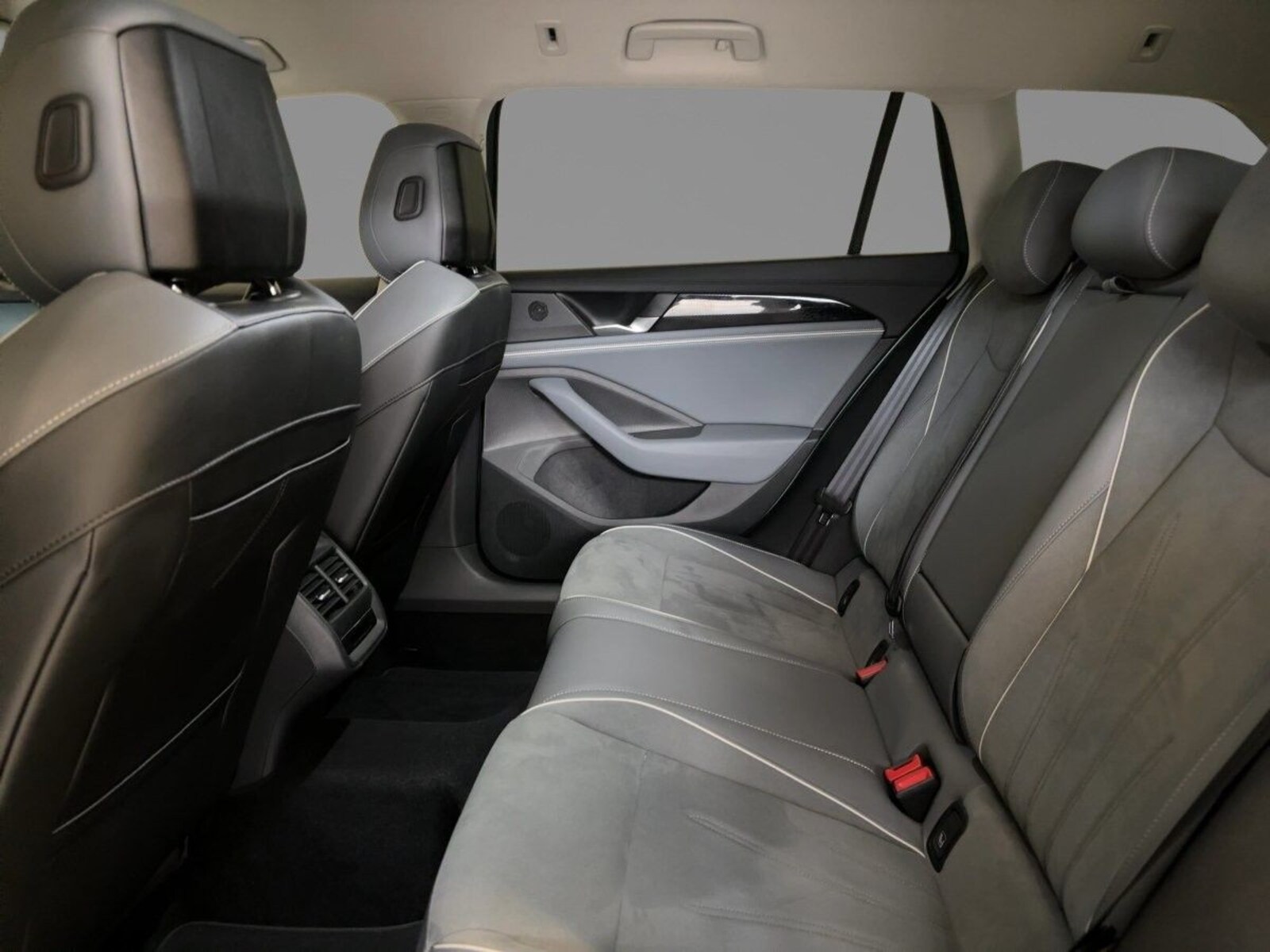 Volkswagen Passat – Bild 7