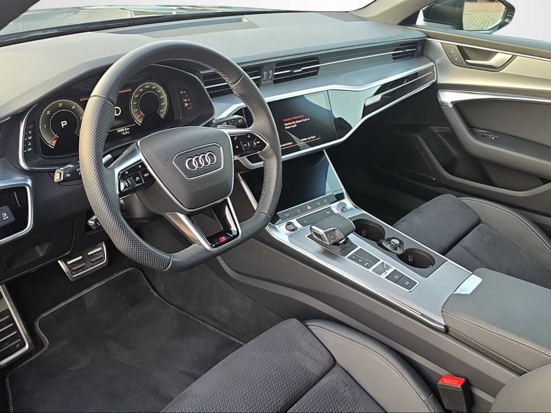 Audi S6 Avant